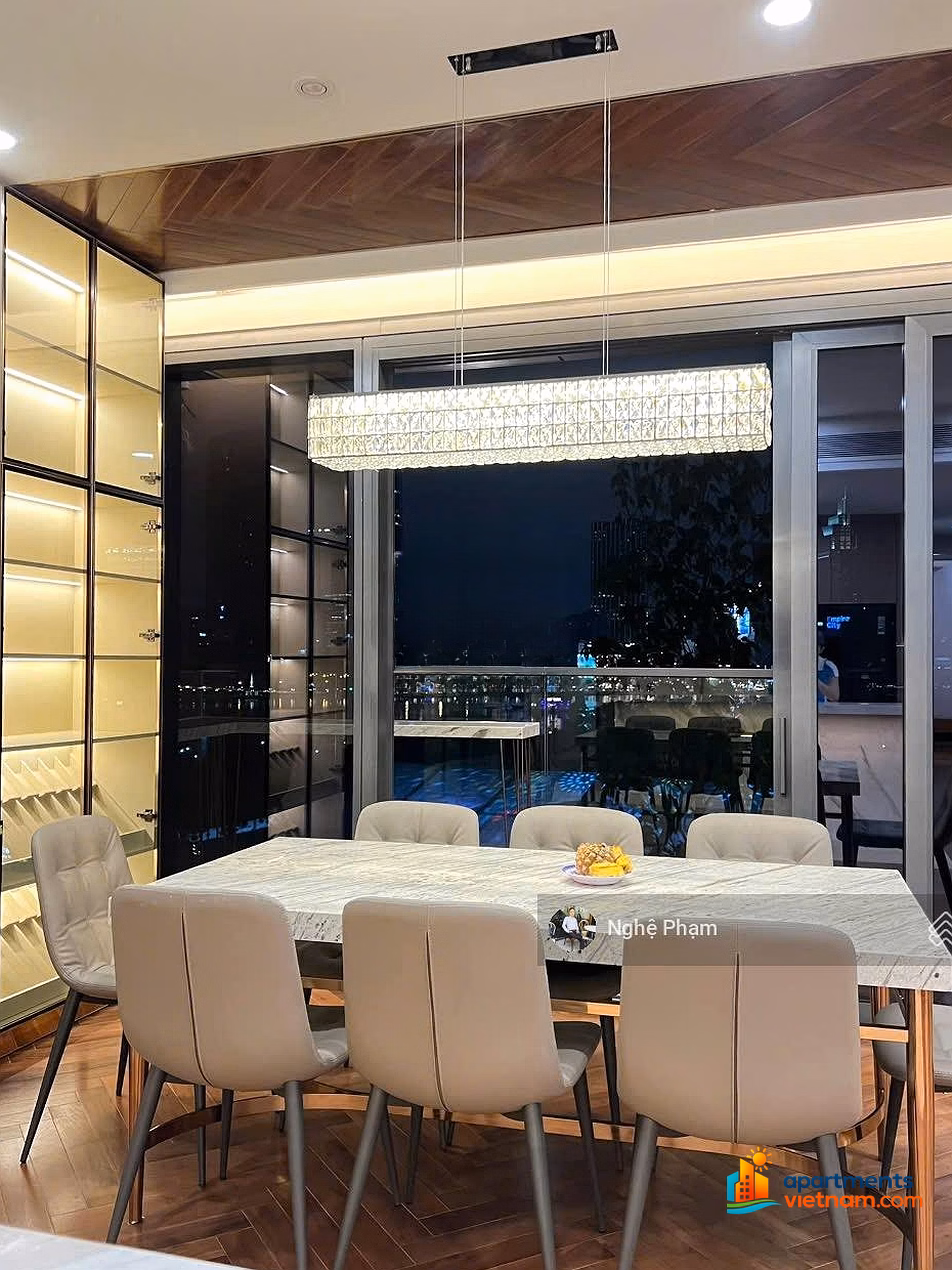Specializing in renting 1-2-3-4 bedroom apartments in Empire City. River view, high-class furniture, beautiful and airy house
