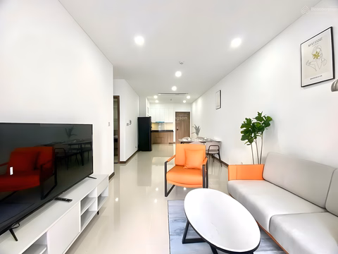 Opal Saigon Pearl apartment for rent, 2 bedrooms, high floor, basic furniture, price only 22 million/month