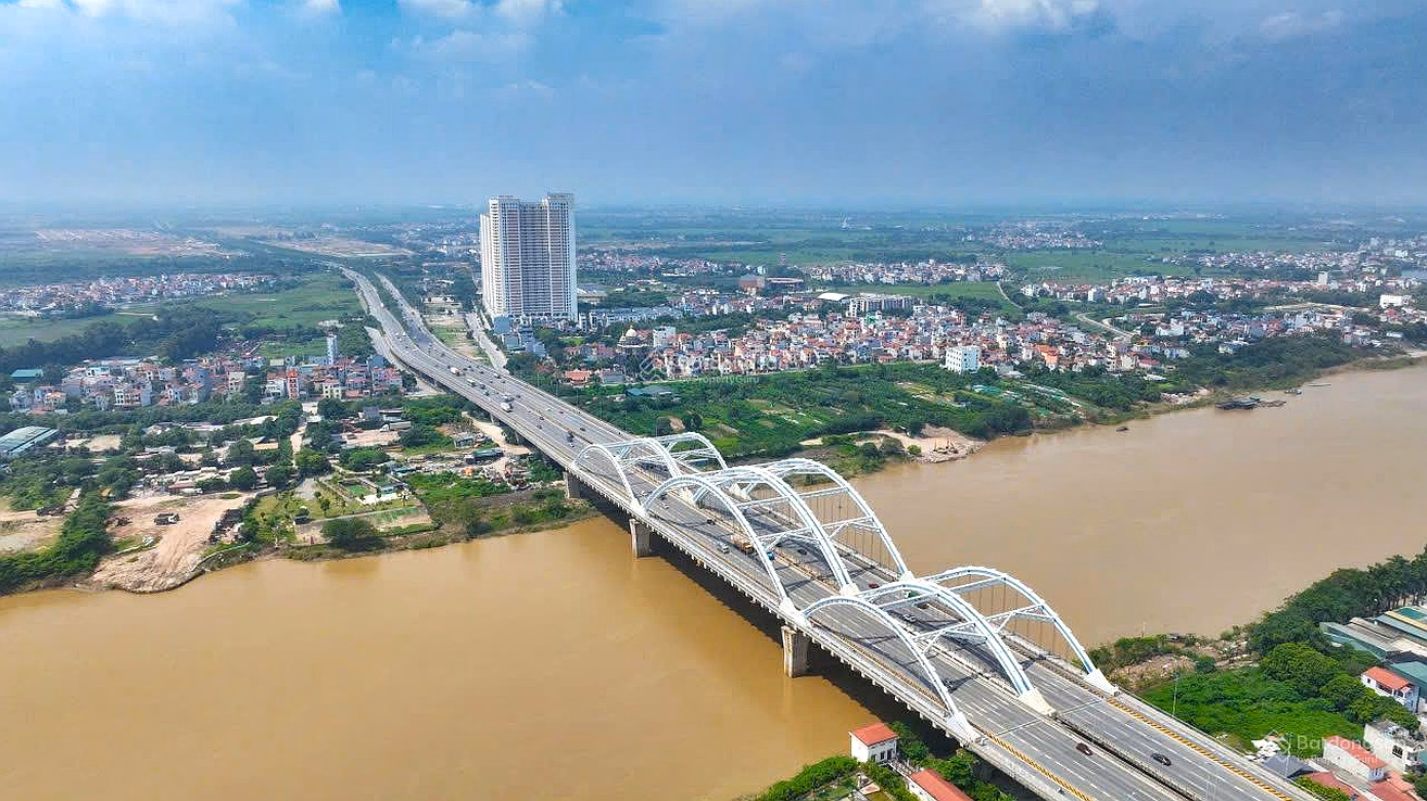 Urgent sale of Eurowindow River Park apartment building 163m2 Southeast, view of Duong river, Dong Tru bridge. Contact: 0989 386 ***