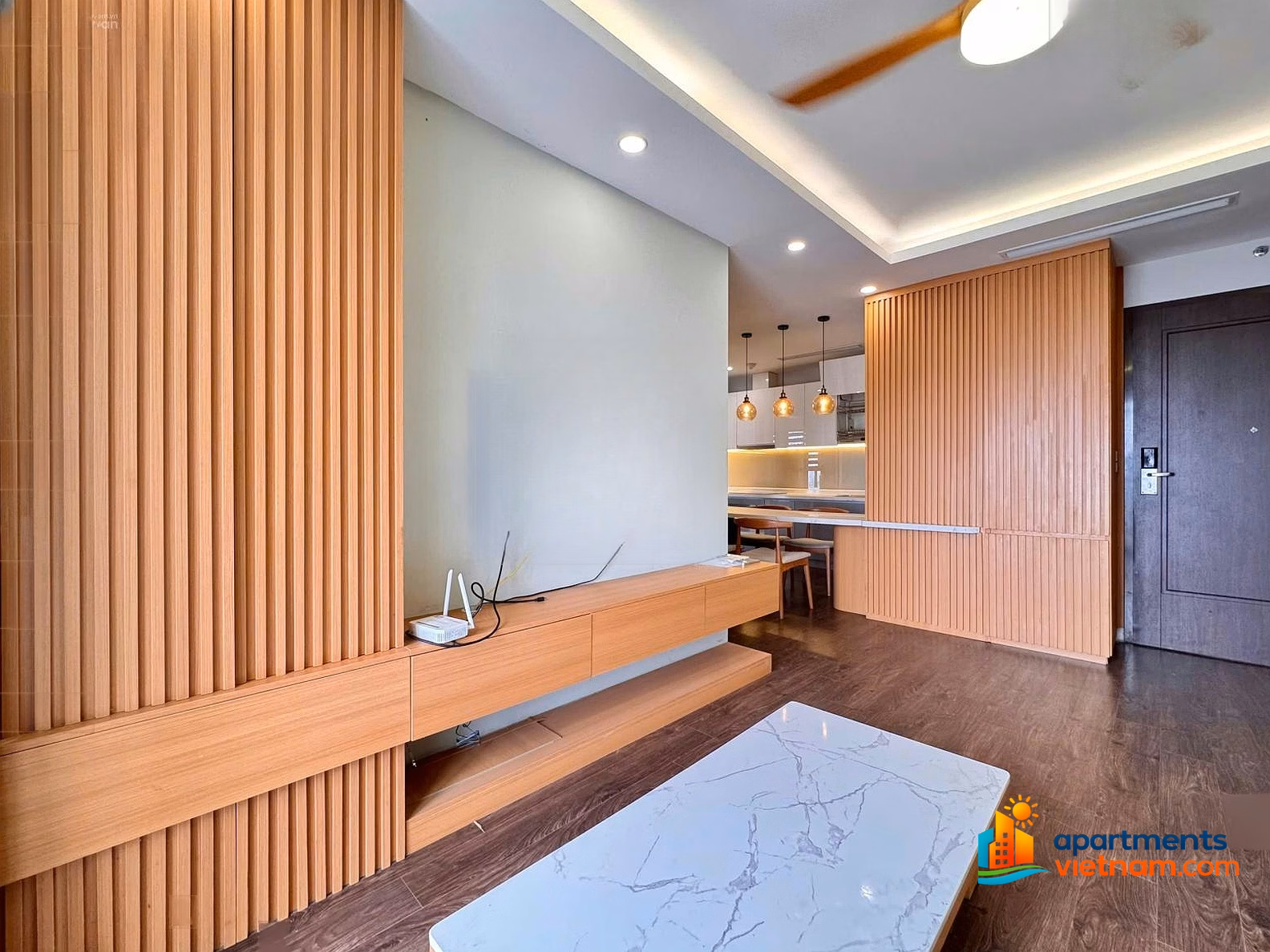 Standard price for renting excellent beautiful apartment at Tay Ho Residence, 13 million/month, 2 bedroom apartment with West Lake view