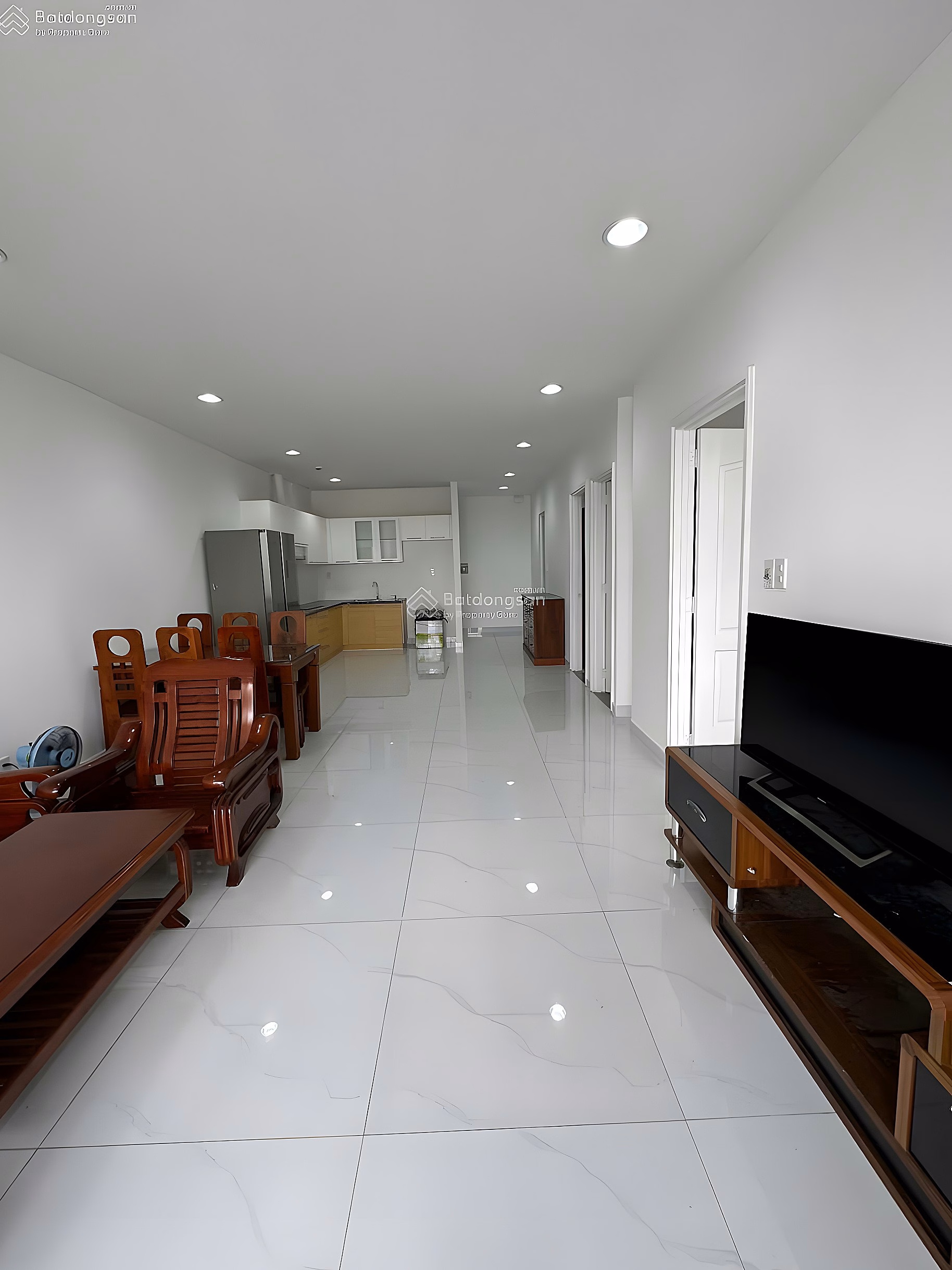 The owner sells apartment A11.03, 105m2 wide, priced at 3.65 billion, giving away high-quality natural wood furniture