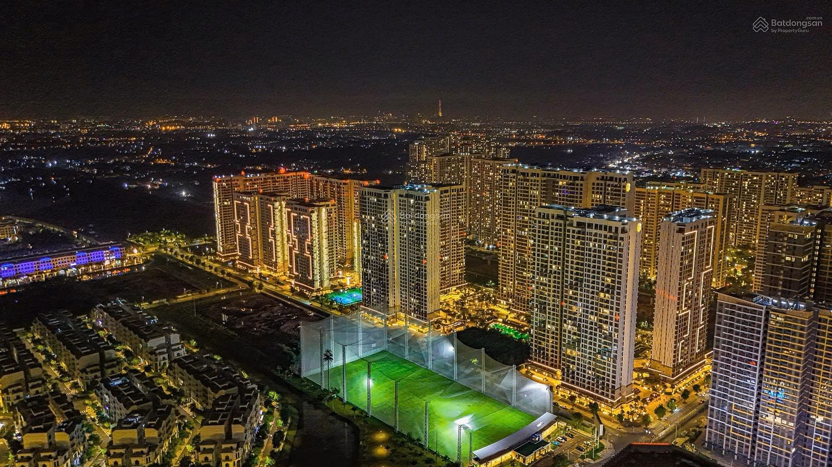 Quick release 2 bedrooms fully furnished block C good price only 4.93 billion at Masteri Center Point VHGP receives new house
