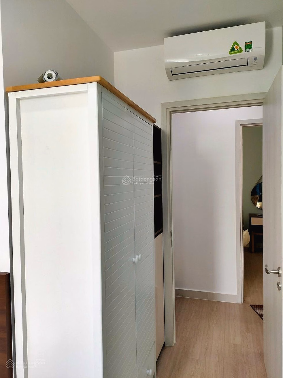 Cong Hoa Garden 2-bedroom apartment for rent, 72m2, price 12 million/month