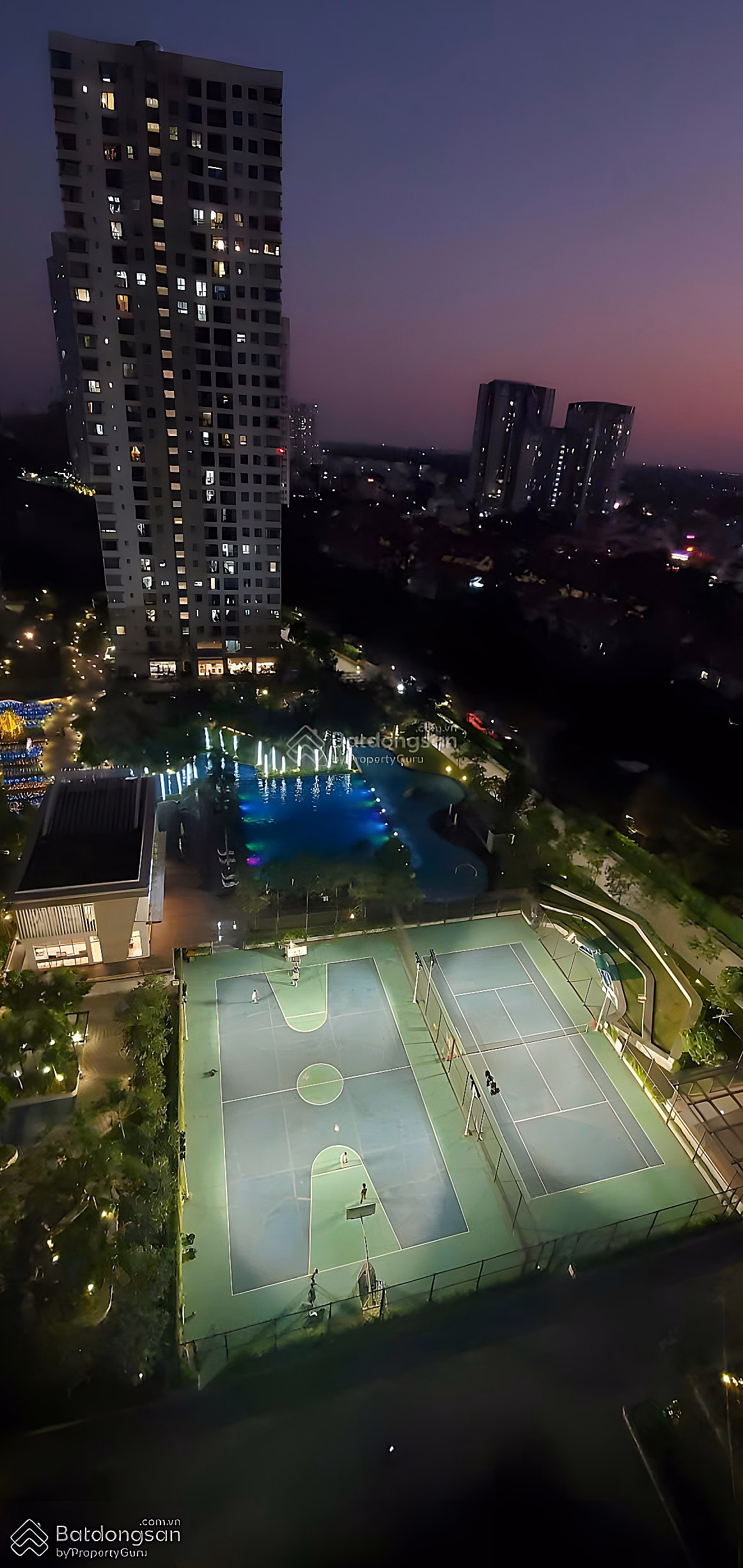 Saigon South Residence apartment for rent with beautiful pool view, full of high-class furniture