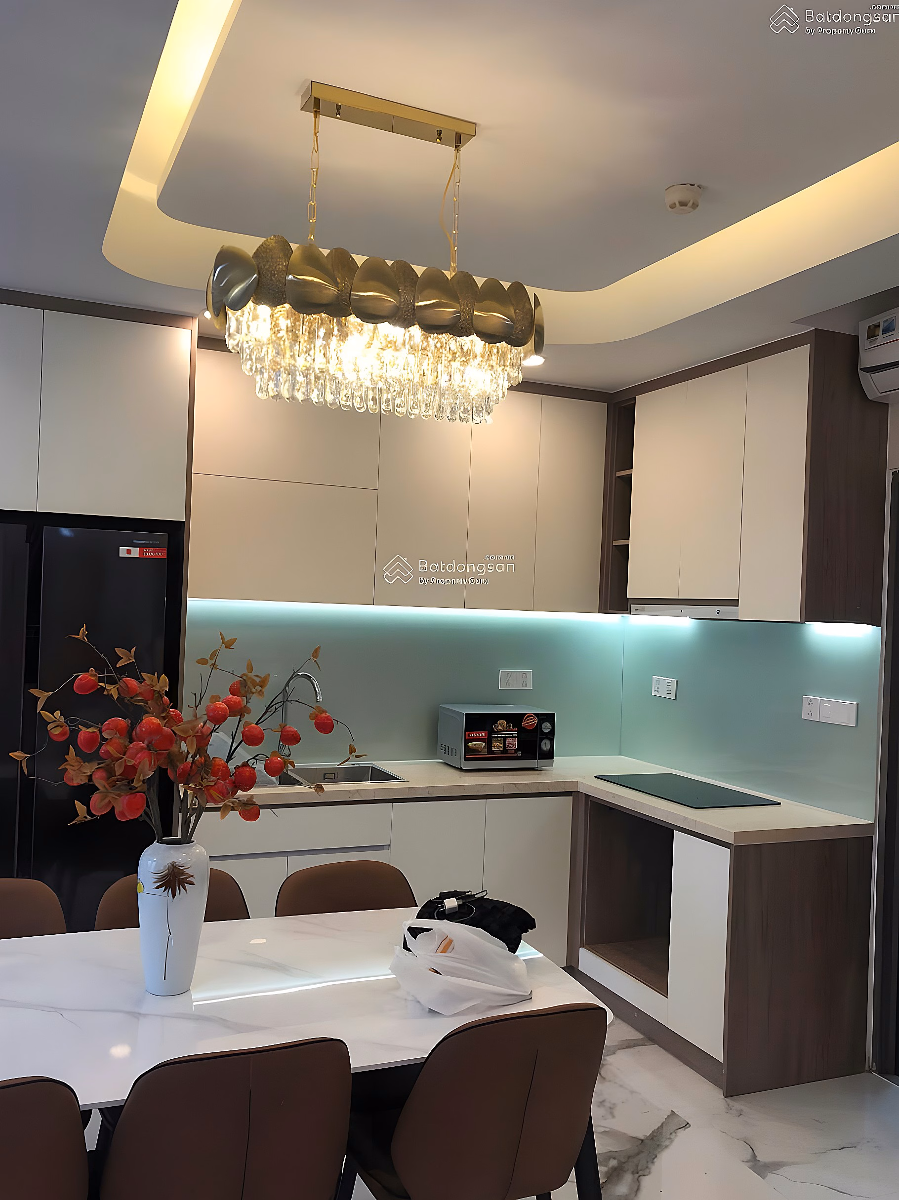 Saigon South Residence apartment for rent with beautiful pool view, full of high-class furniture