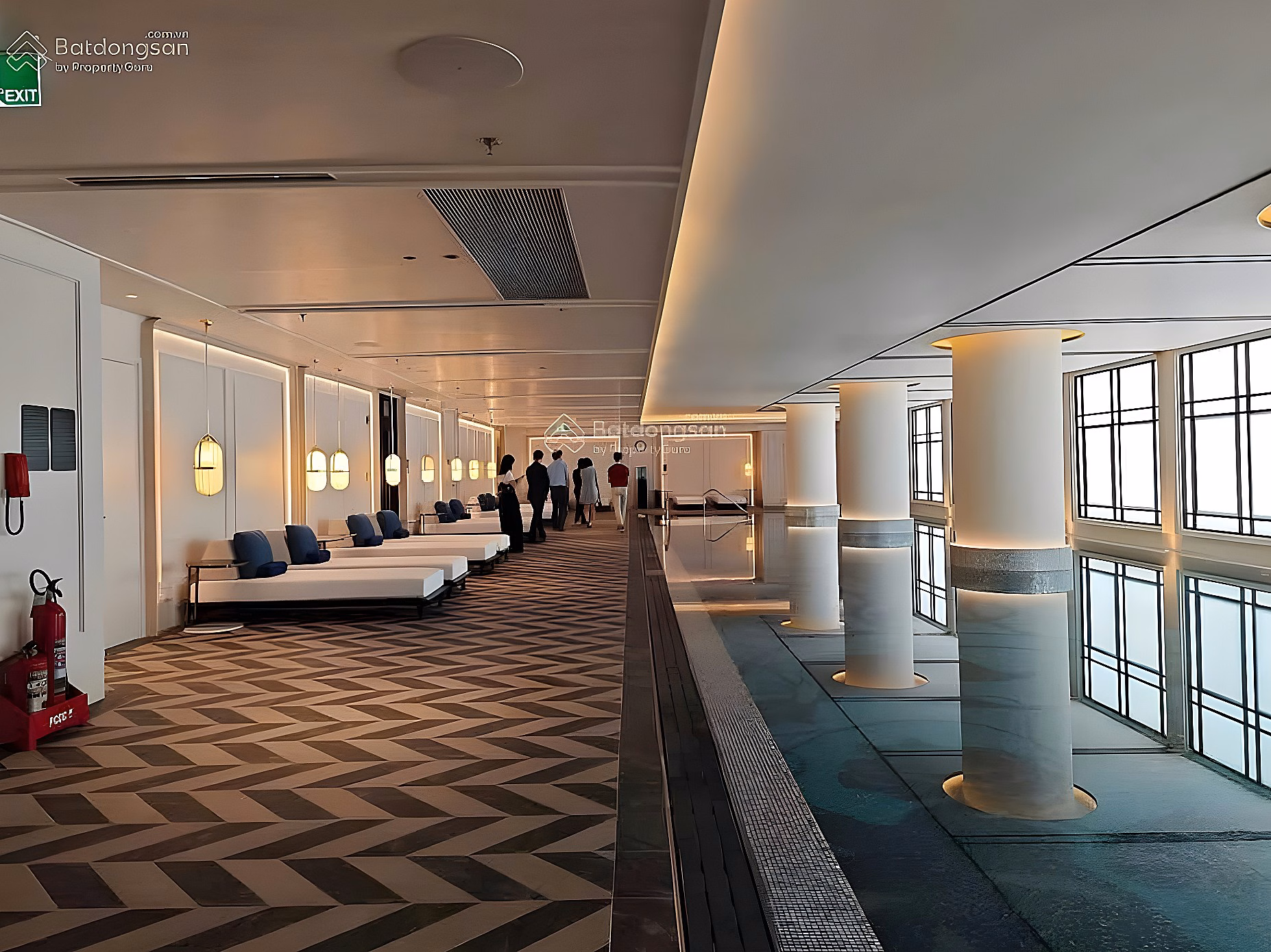 2 bedrooms for rent, fully furnished, 6* from Italy. Area 151m2 - apartment with extremely beautiful arc design