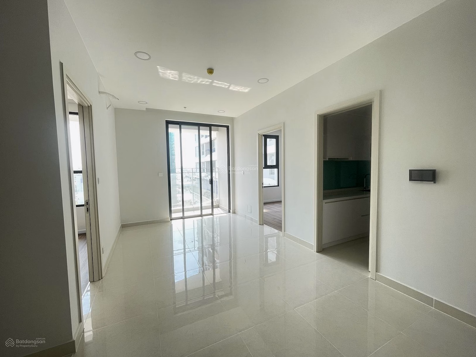 Selling 2 bedrooms 5.2 billion CC D-Homme 765 Hong Bang District 6