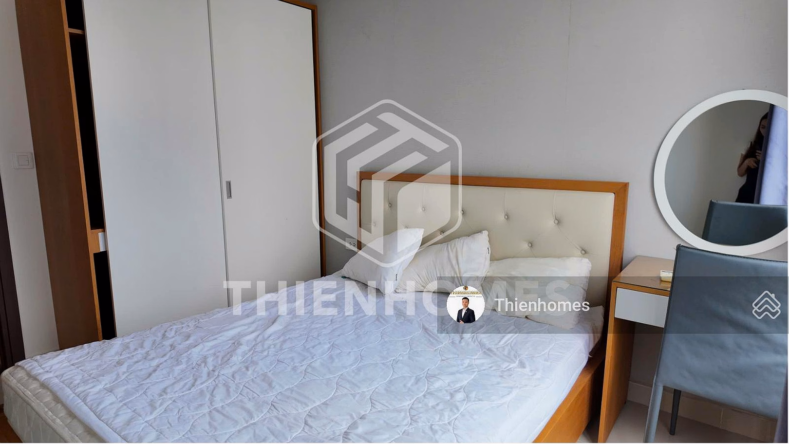 Tresor market is hot! Selling apartment 2 bedrooms 1 bathroom 65m2 full space, beautiful view only 7.175 billion***