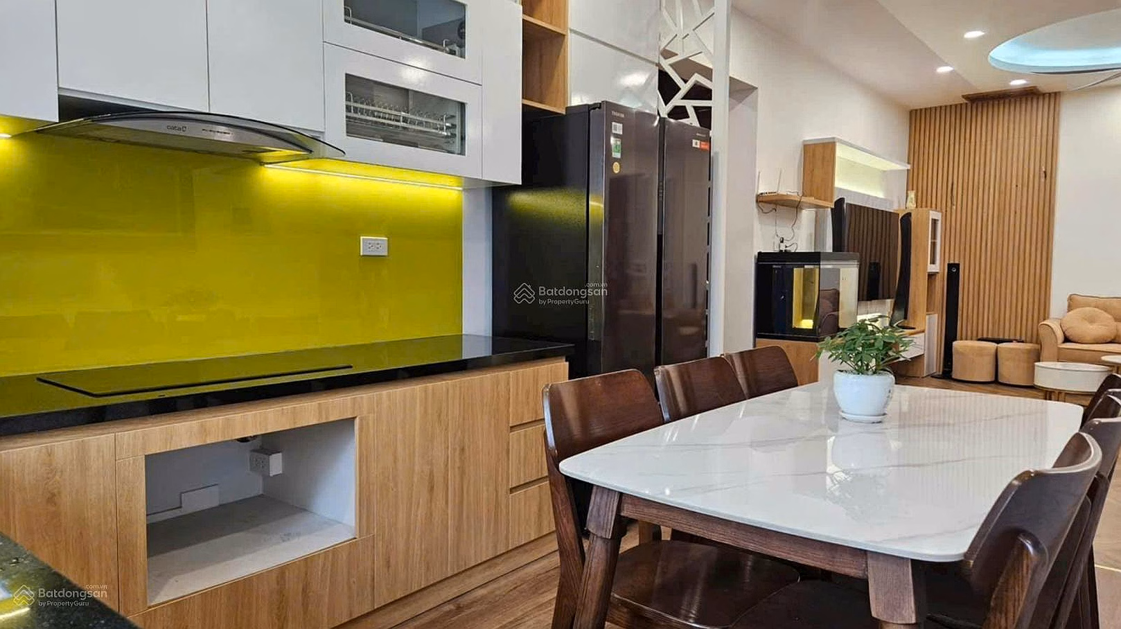 Apartment for sale 80m2 * 3 bedrooms building 137 Nguyen Ngoc Vu. Price more than 5 billion