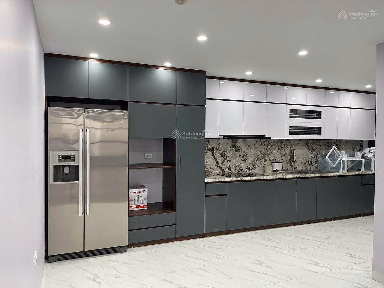 Due to job transfer, urgent sale of penthouse 400m2 Rainbow, Van Quan, Ha Dong, reasonable price