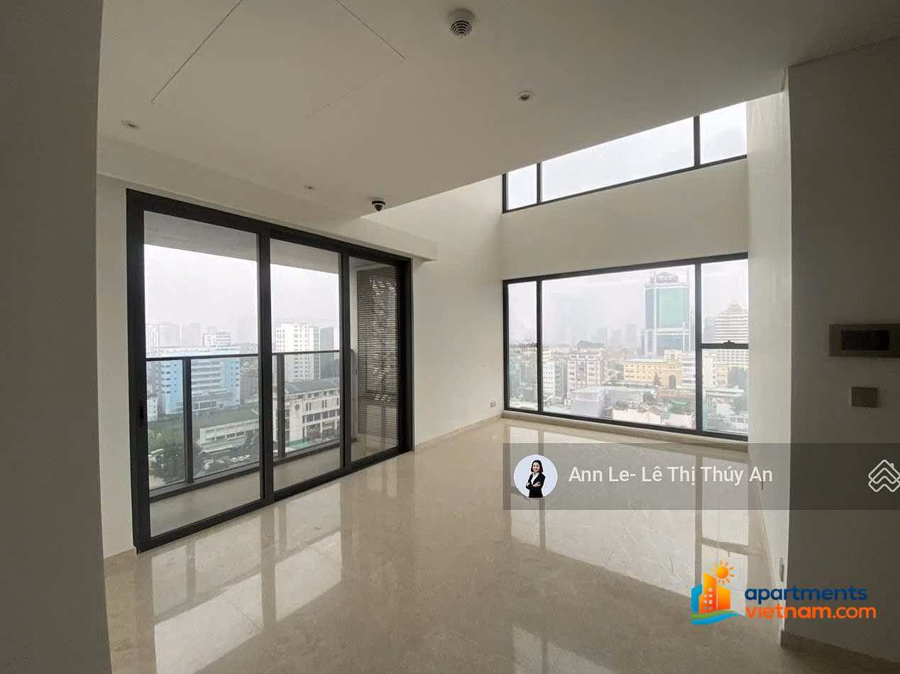 4 bedrooms The Marq District 1, basic furniture for sale