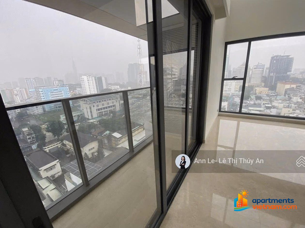 4 bedrooms The Marq District 1, basic furniture for sale