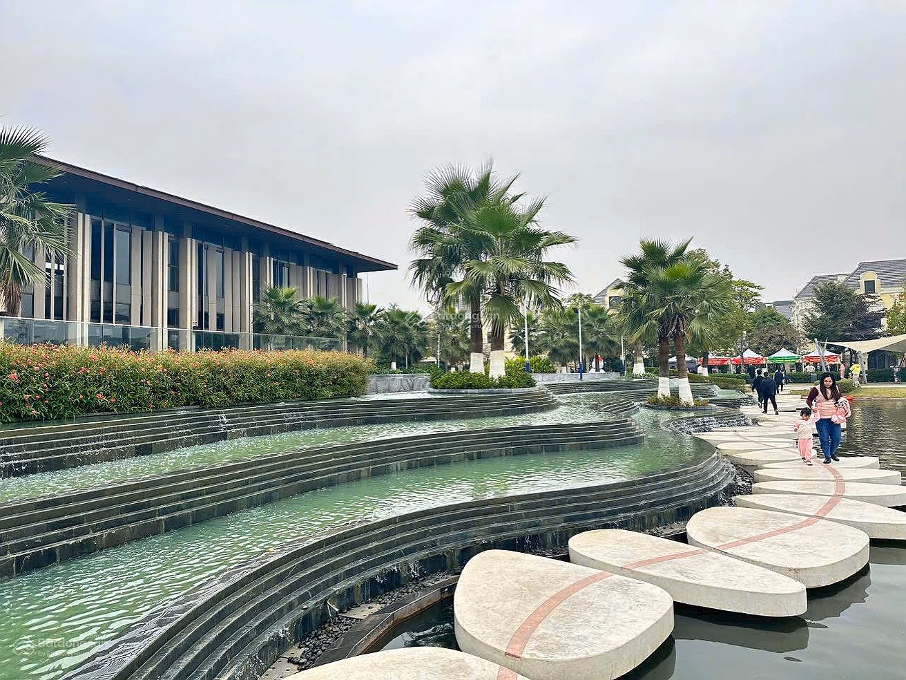 68 million/m2, only 1 apartment 71.3m2 priced at 4.9 billion, contact soon this month