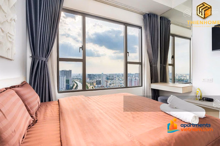 If you want to buy Saigon Royal at the cheapest price*** studio/3 billion69, 1+1 bedroom/6 billion09, 2 bedroom/8.99 billion, 3 bedroom/18.8 billion