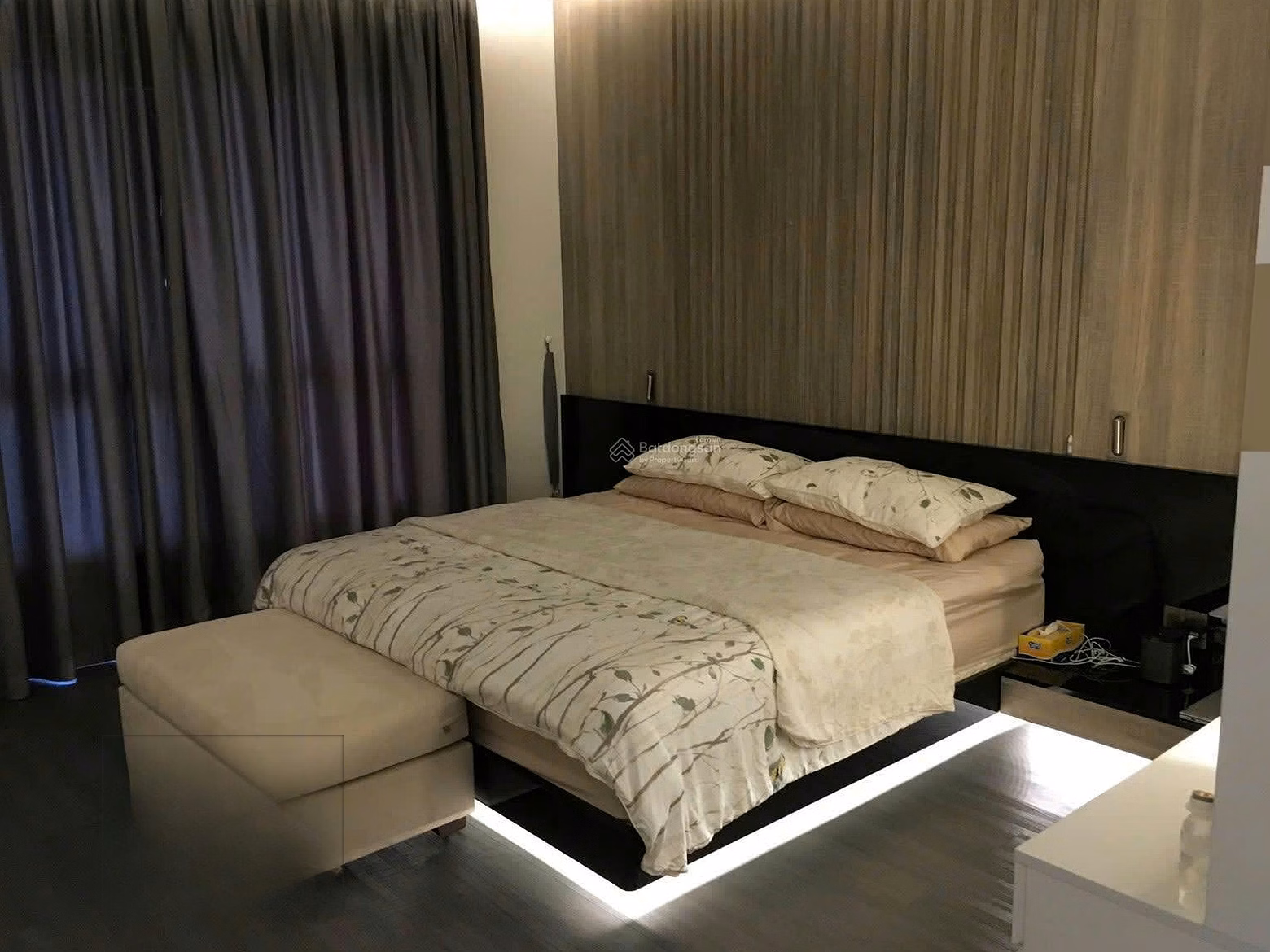 Penthouse for rent in Masteri Thao Dien, District 2, area: 350m2, 4 bedrooms, price: 110 million/month