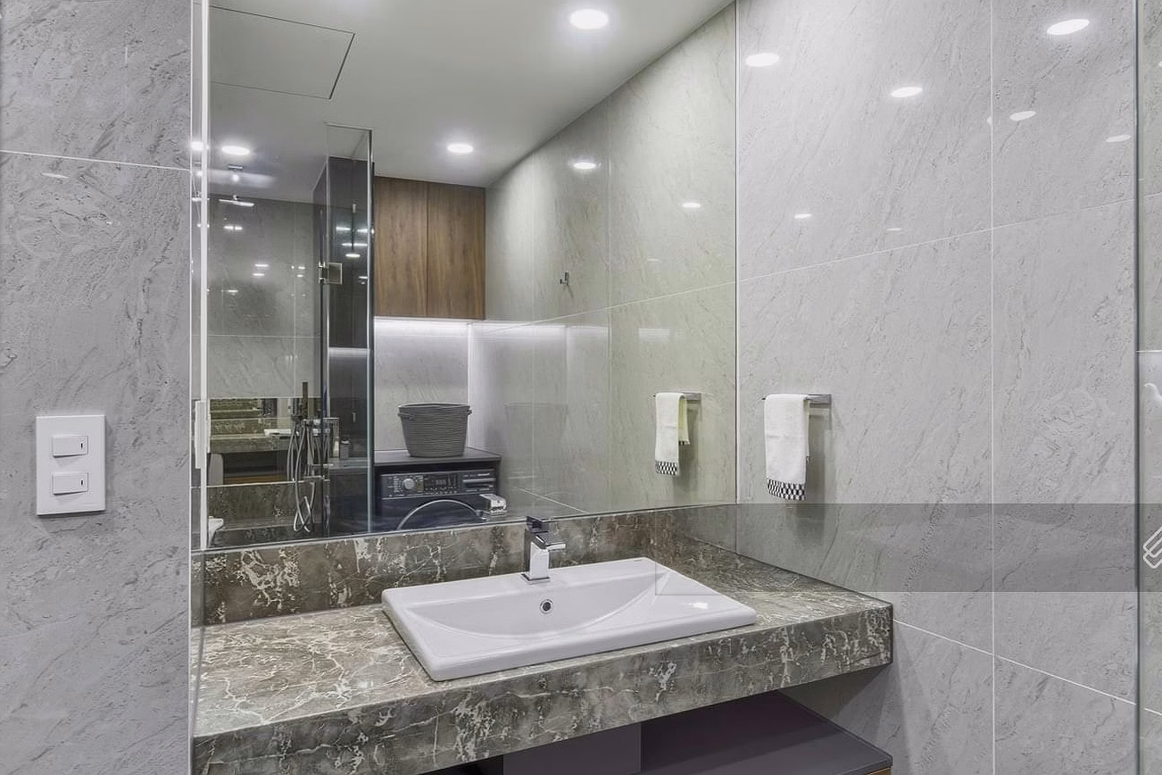 Apartment with view to Dragon Bridge, Apec Park, Japanese standards, lasting value