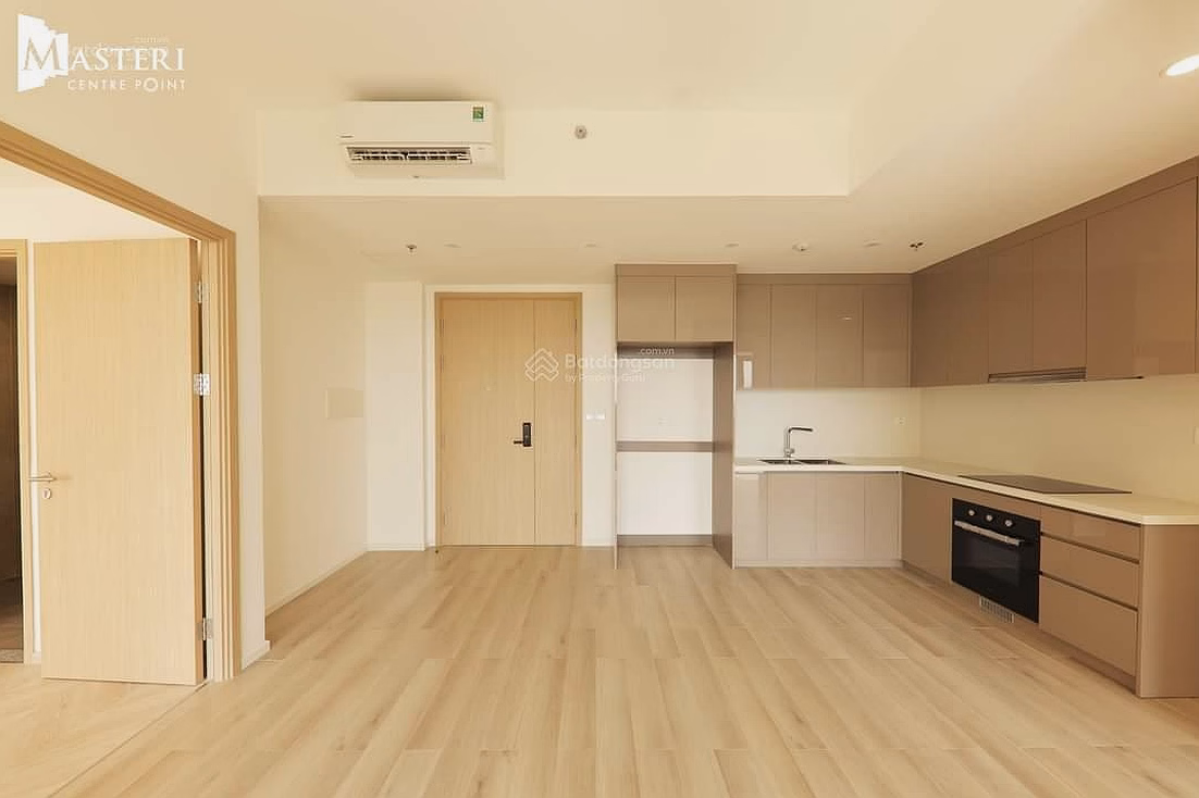 Selling 2 bedrooms, internal view of Tower D - Masteri Center Point only 4.8 billion - Middle floor, get house immediately