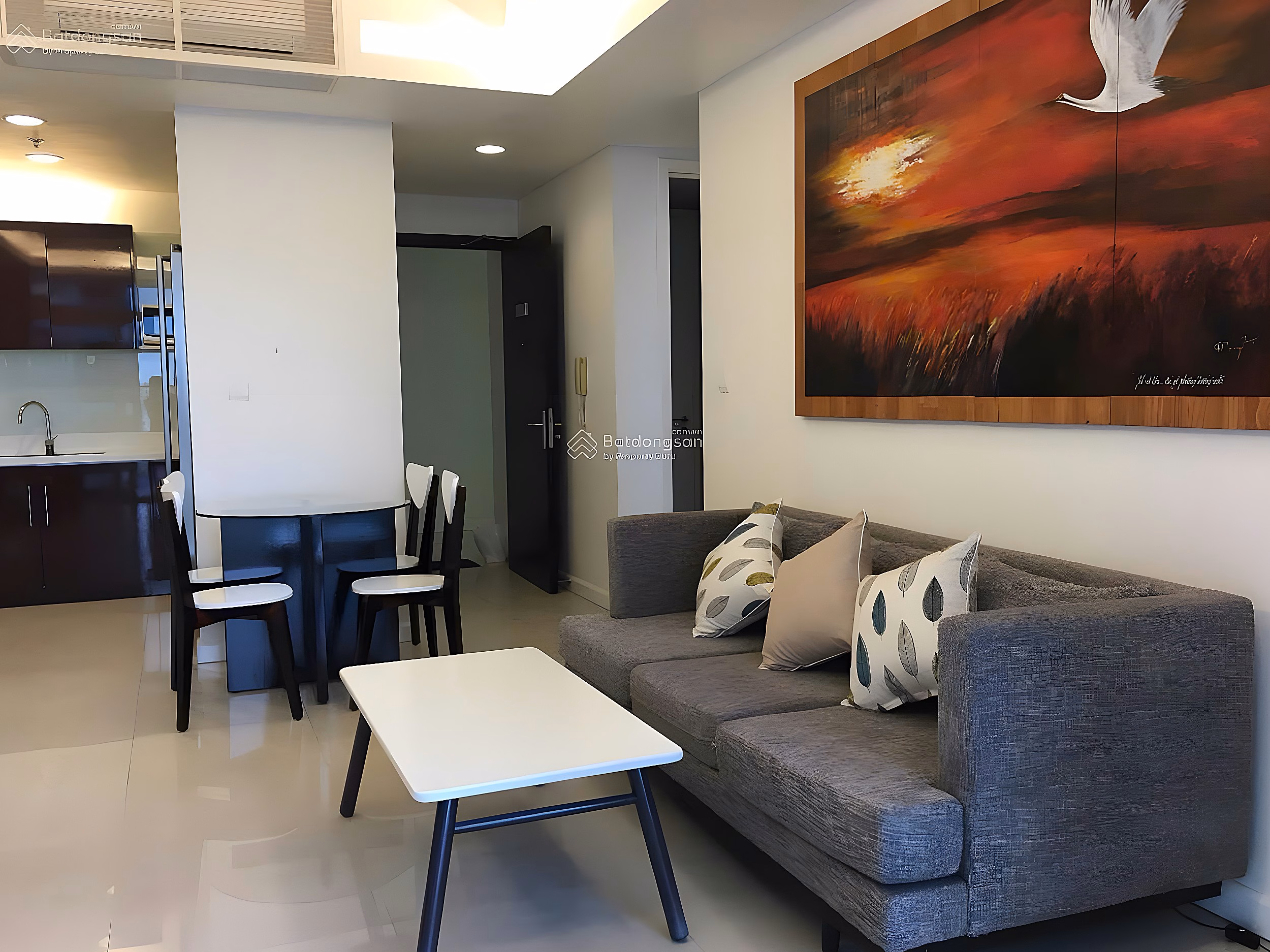 The owner rents out a 1-bedroom Azura apartment on the 12th floor, priced at only 18 million/month, fully furnished. Contact: 0978 311 ***