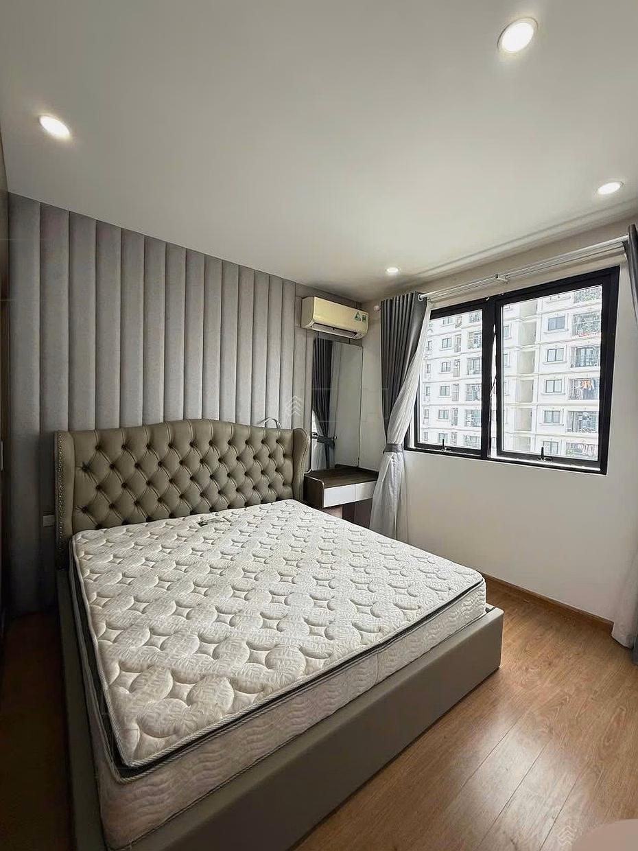 Management Board of Iris Garden CC - Tran Huu Duc for rent 2N apartment for 11 million/month, move in immediately 0838 452 ***