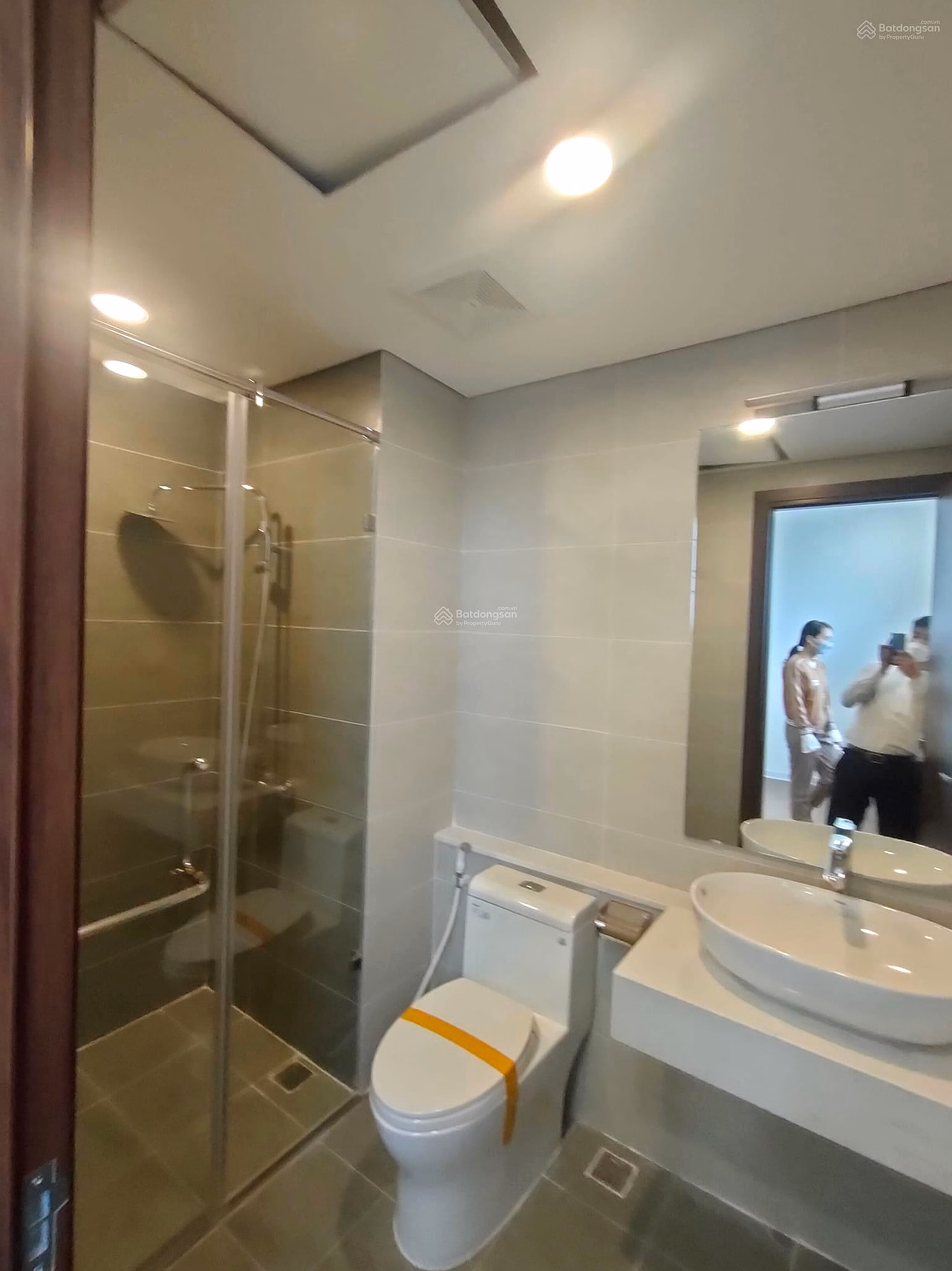 Family for rent 3N apartment, area 98.6m2 0902 248 *** price 9 million at Eurowindow River Park