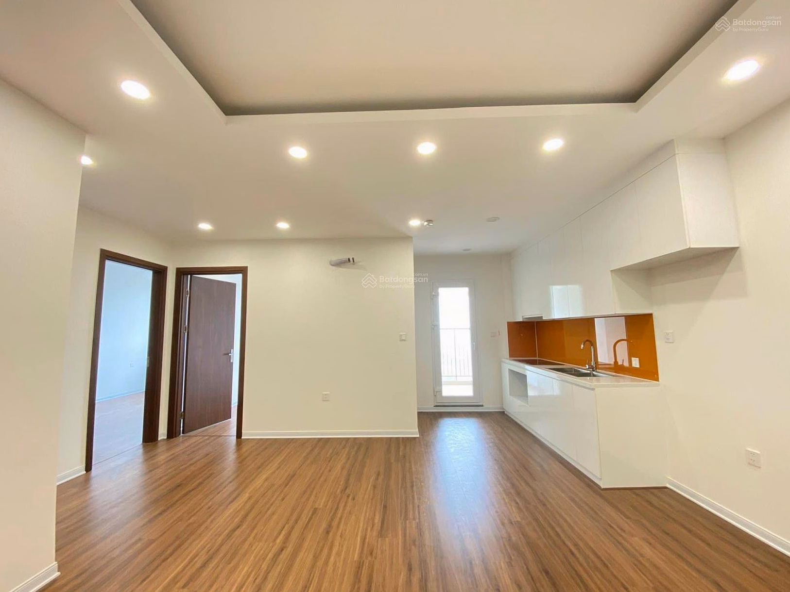 Family for rent 3N apartment, area 98.6m2 0902 248 *** price 9 million at Eurowindow River Park