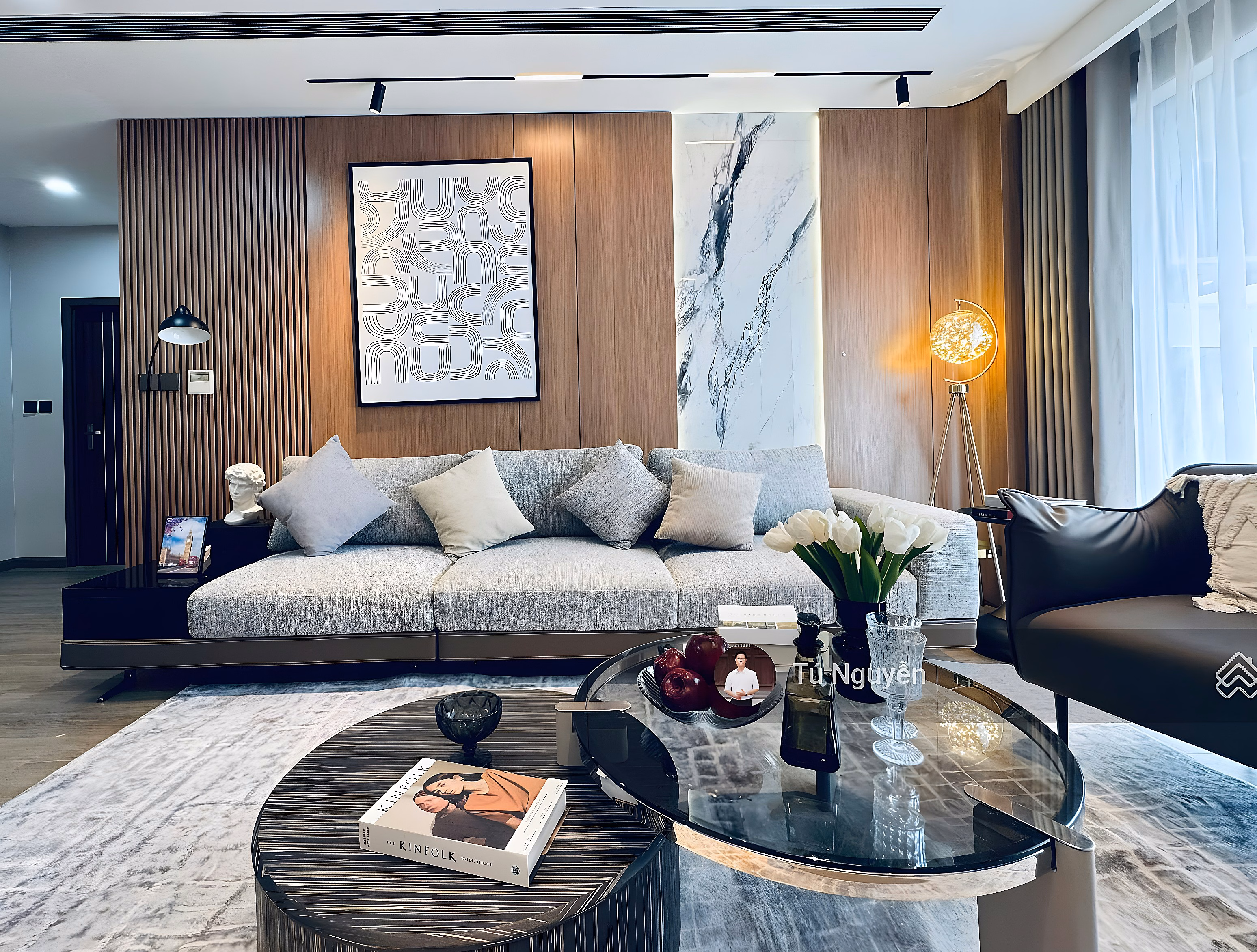 Owner sells 2-bedroom apartment 90m2 TSQ Euroland Mo Lao. Price 5 billion