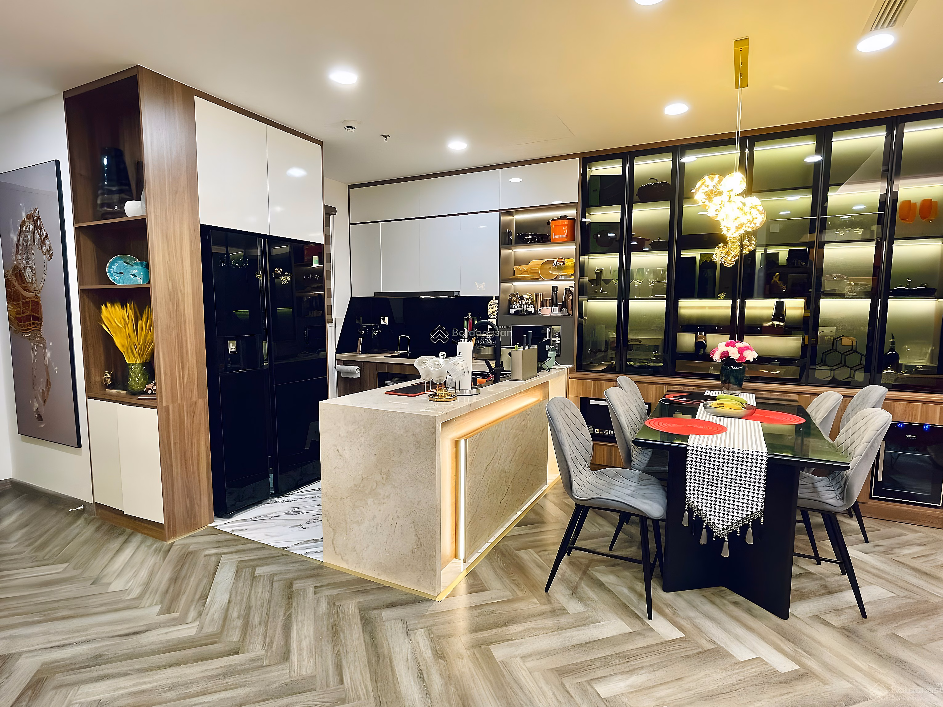 Selling CC Times Tower Le Van Luong with park view 128m2, 3 bedrooms, 2 bathrooms for 11.5 billion Contact: 0971 864 ***