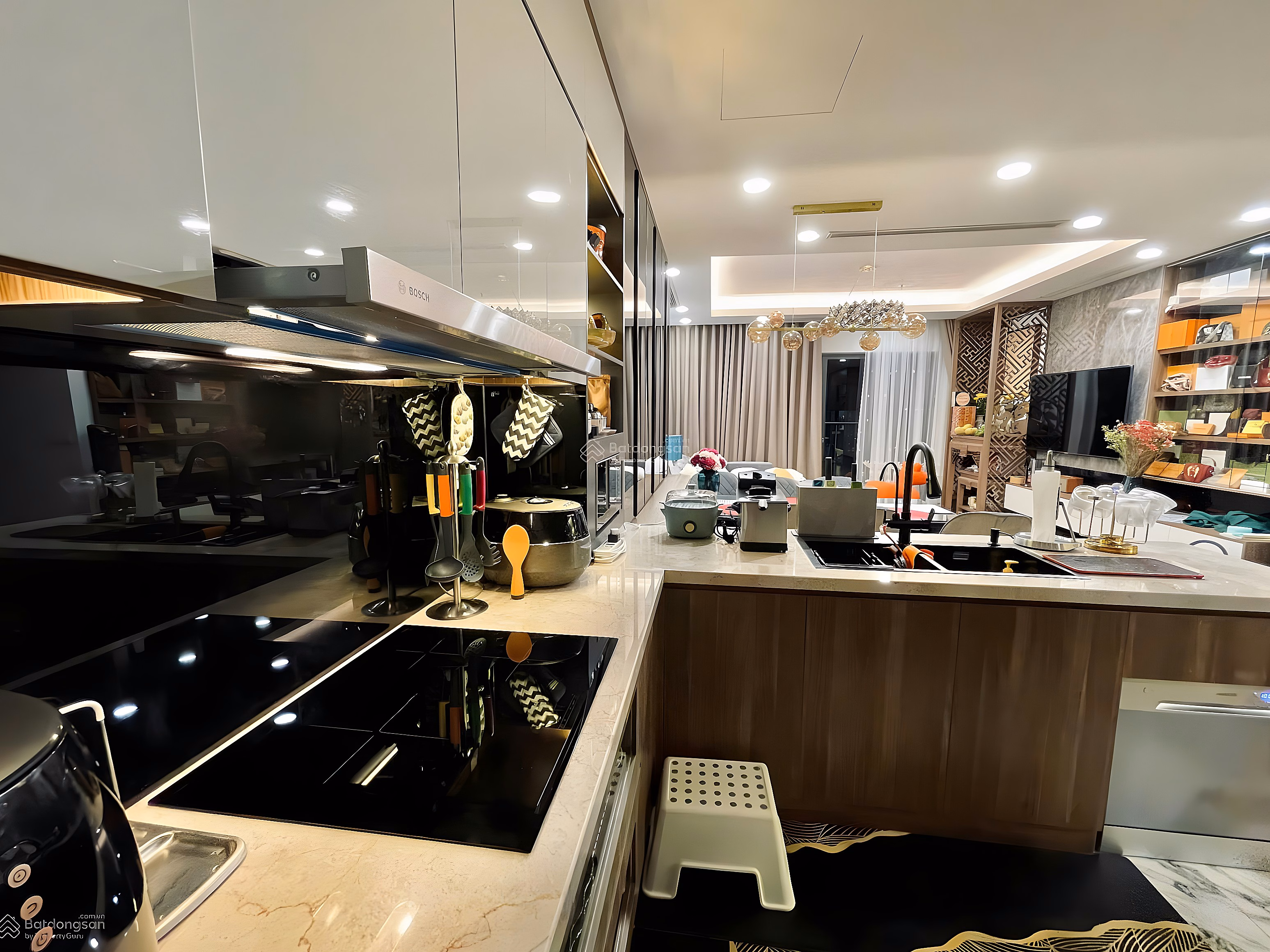 Selling CC Times Tower Le Van Luong with park view 128m2, 3 bedrooms, 2 bathrooms for 11.5 billion***