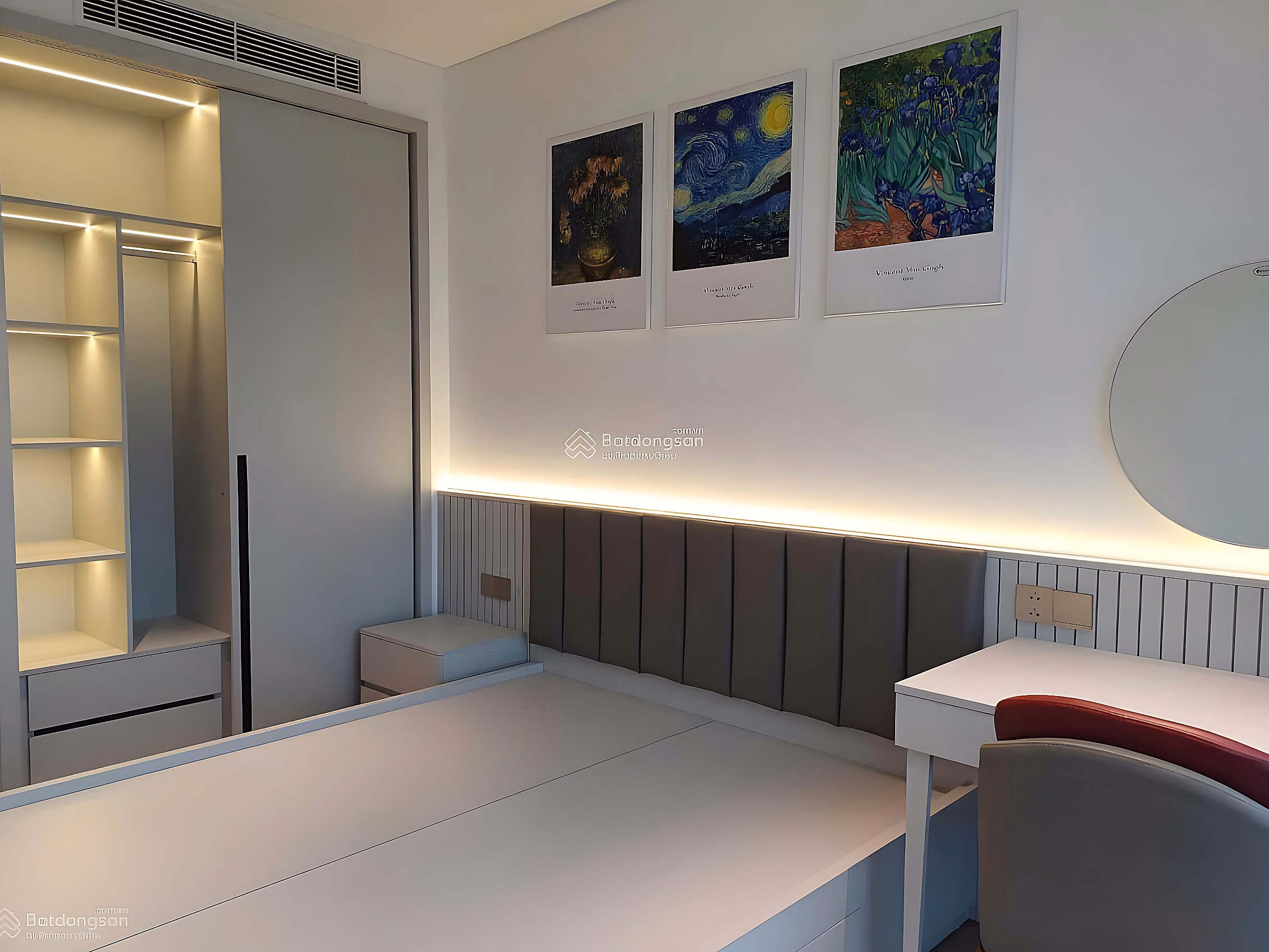 Em Dung specializes in leasing 2, 3, 4 bedroom apartments, duplexes in Han Jardin building and Hanoi Diplomatic Corps area