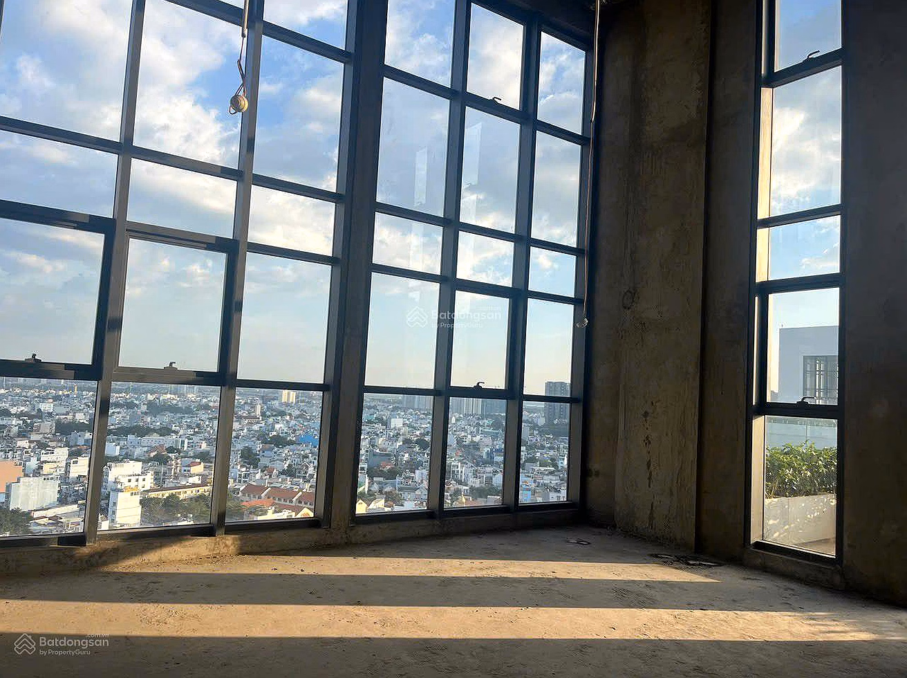 Penthouse apartment with the best price in the project, contact me 0906 893 ***