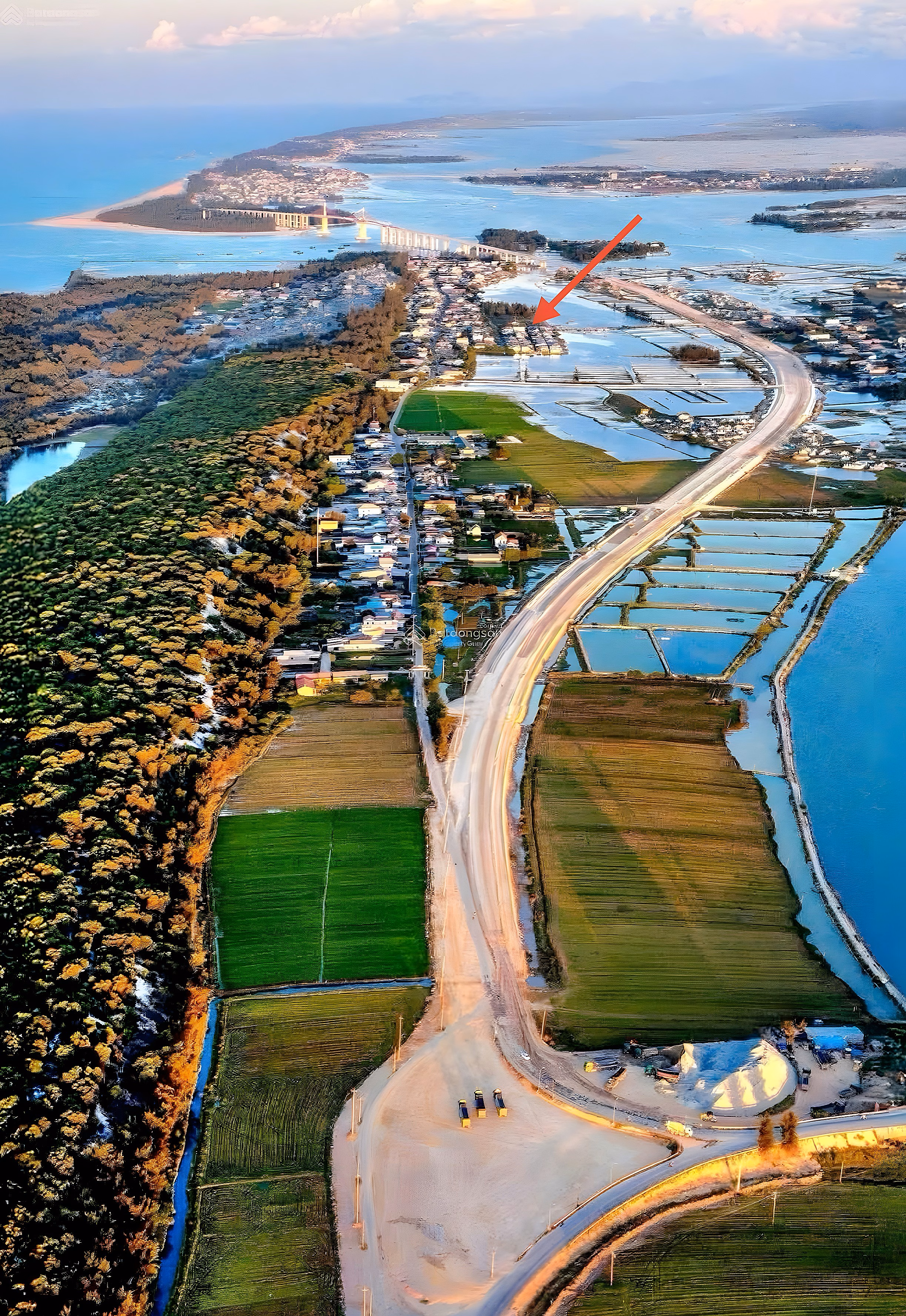 Corner lot of KQH Hai Duong. 800m from the sea and Thuan An sea bridge