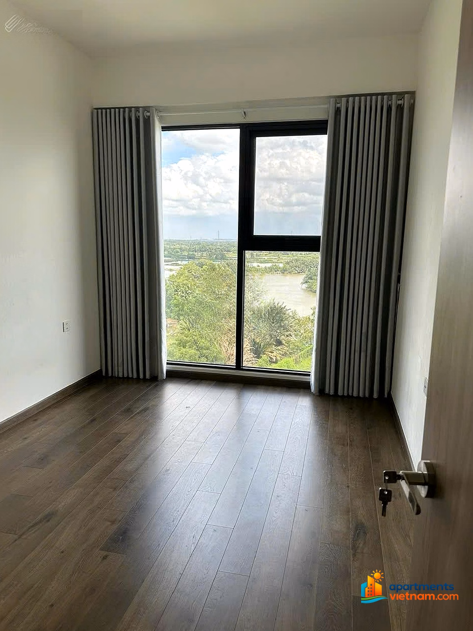 Quick sale of 80m2 apartment block MP6,7,8 Mizuki Park