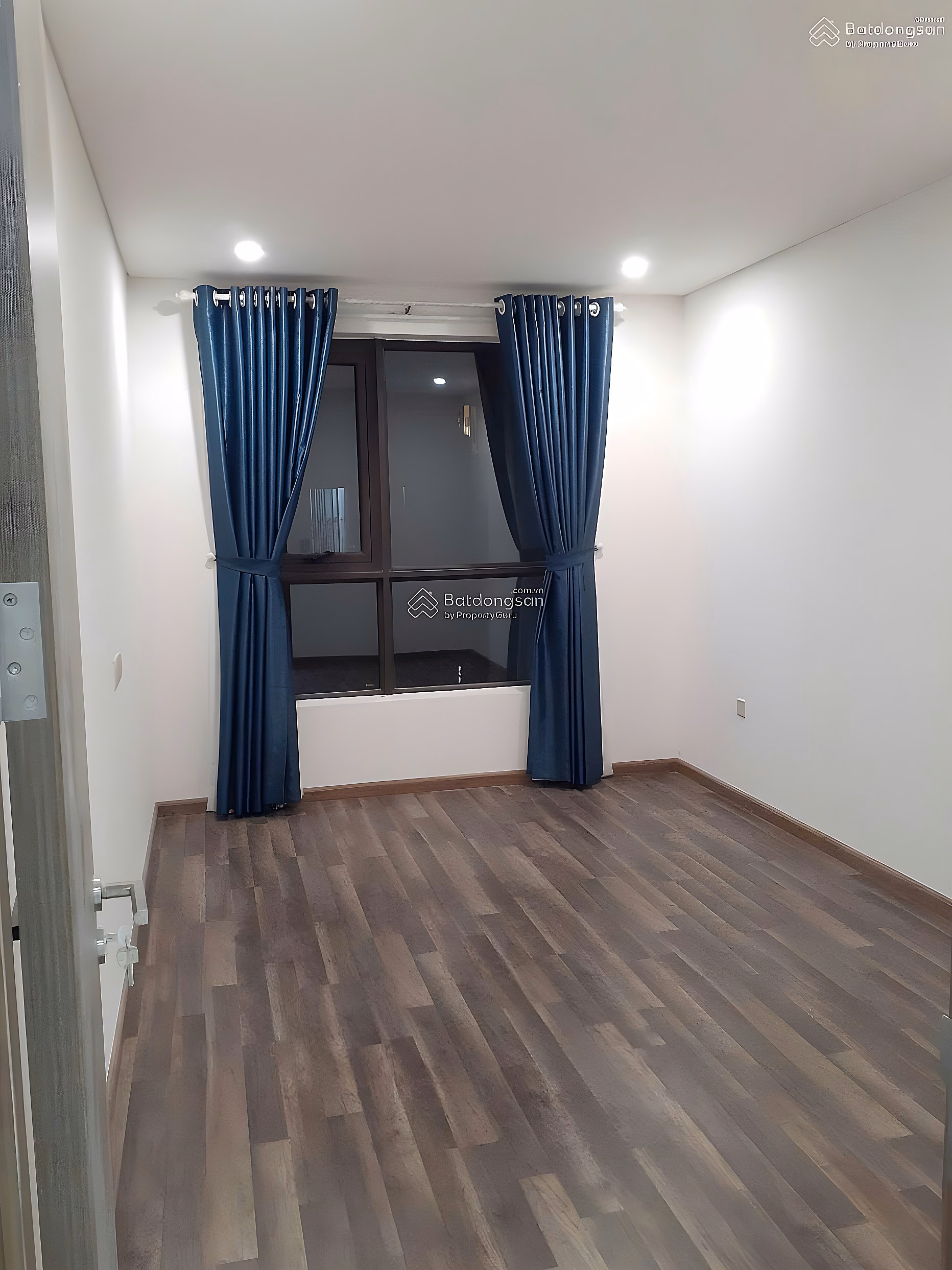 Urgent rent 1 bedroom+, 60m2, price only 17 million VND at HaDo Centrosa Garden, District 10, HCM