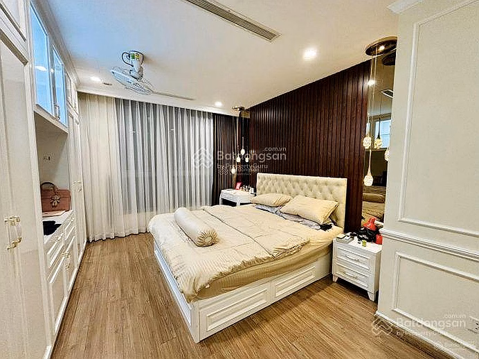 1-bedroom apartment with 55m2 window at Vinhomes Central Park, Binh Thanh, HCM