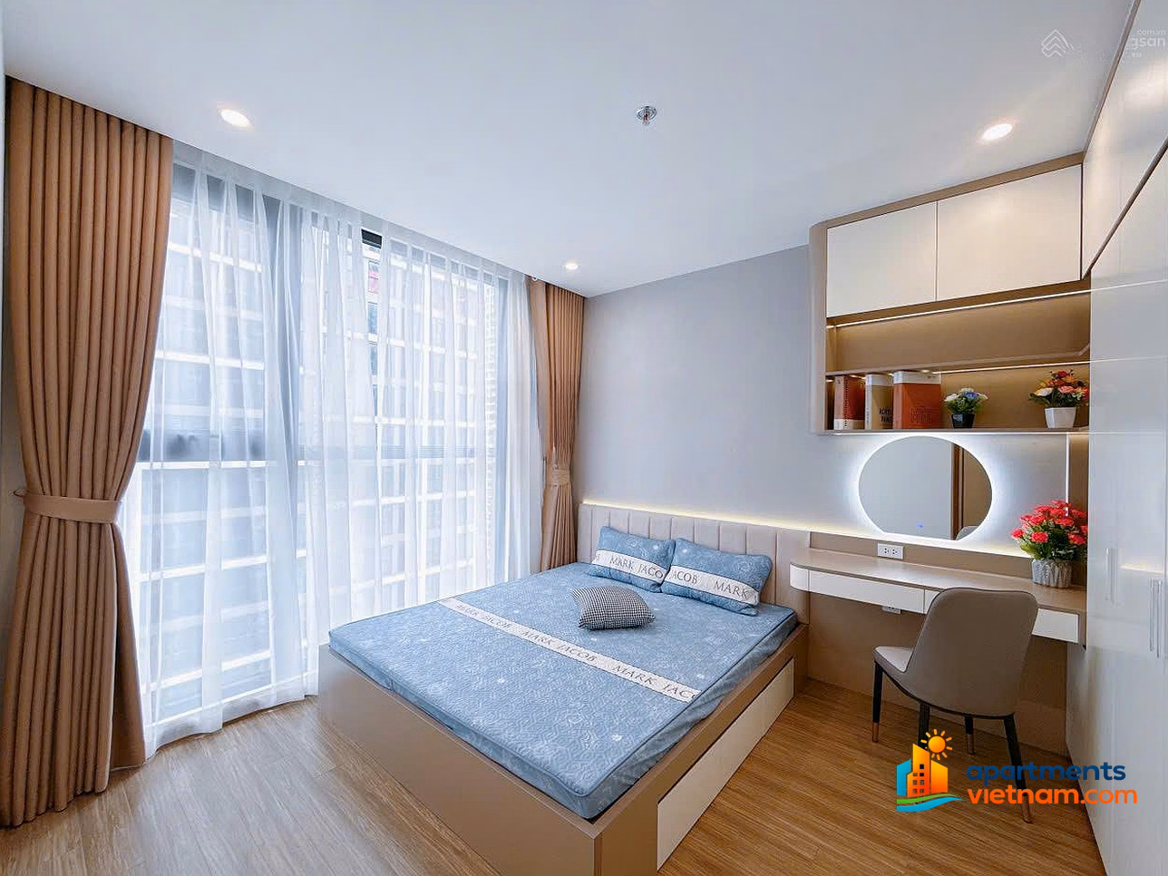I rent a 2-bedroom apartment next to the car garage, 100% new furniture, easy-going landlord***