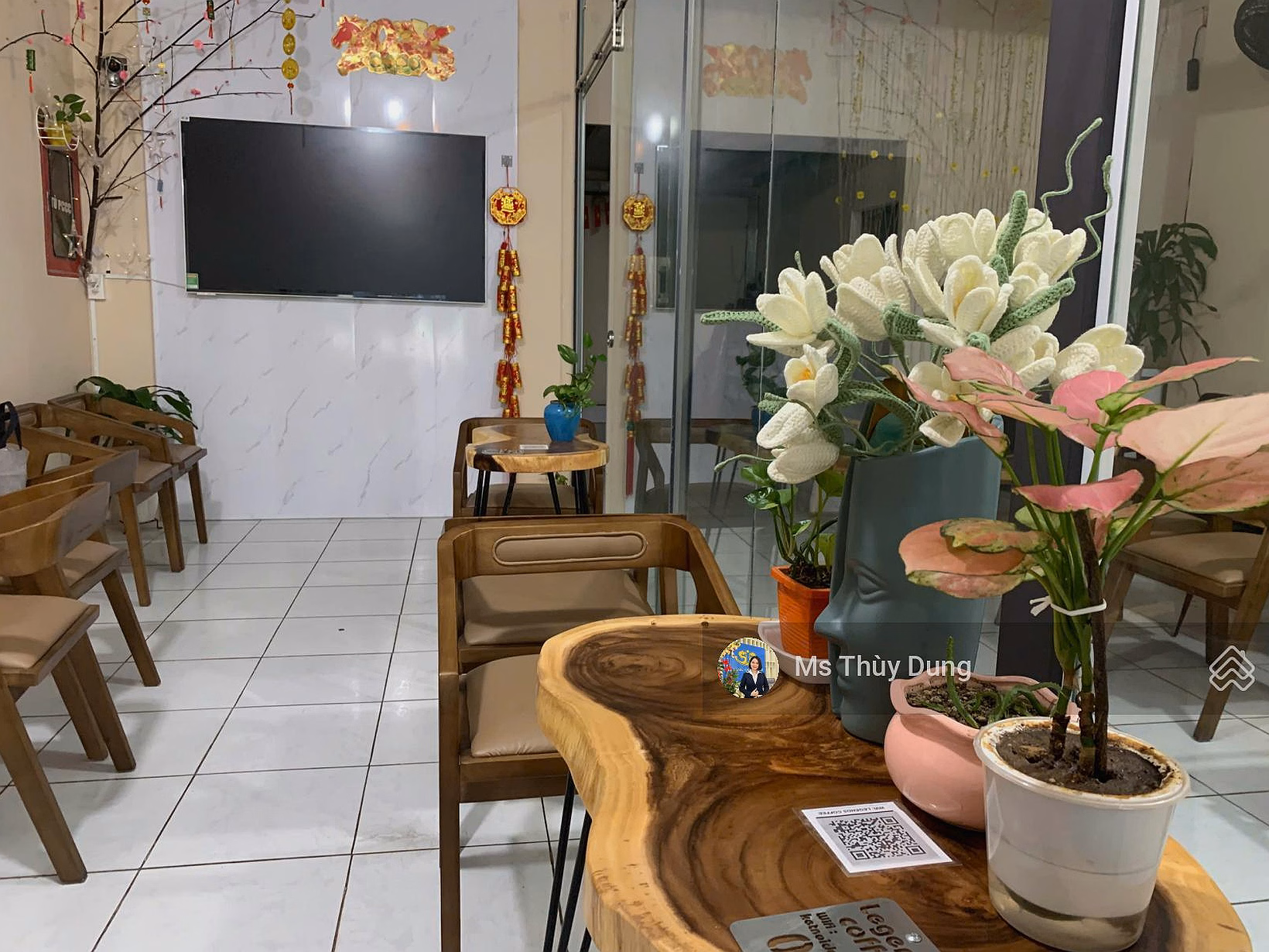 Ground apartment for sale at HQC Plaza, Binh Chanh. Including ground floor + mezzanine, suitable for living and doing business. Long-term ownership