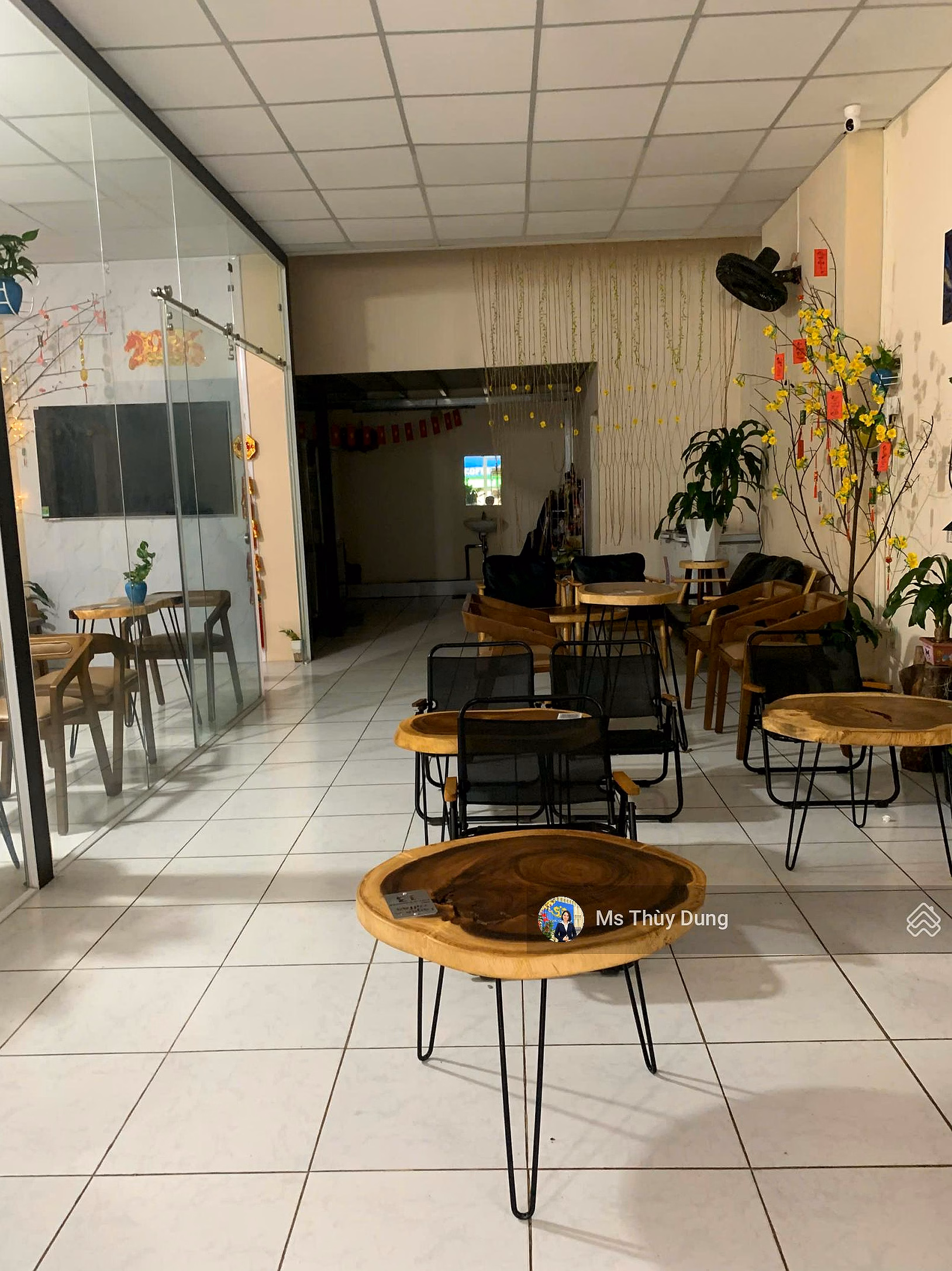 Ground apartment for sale at HQC Plaza, Binh Chanh. Including ground floor + mezzanine, suitable for living and doing business. Long-term ownership