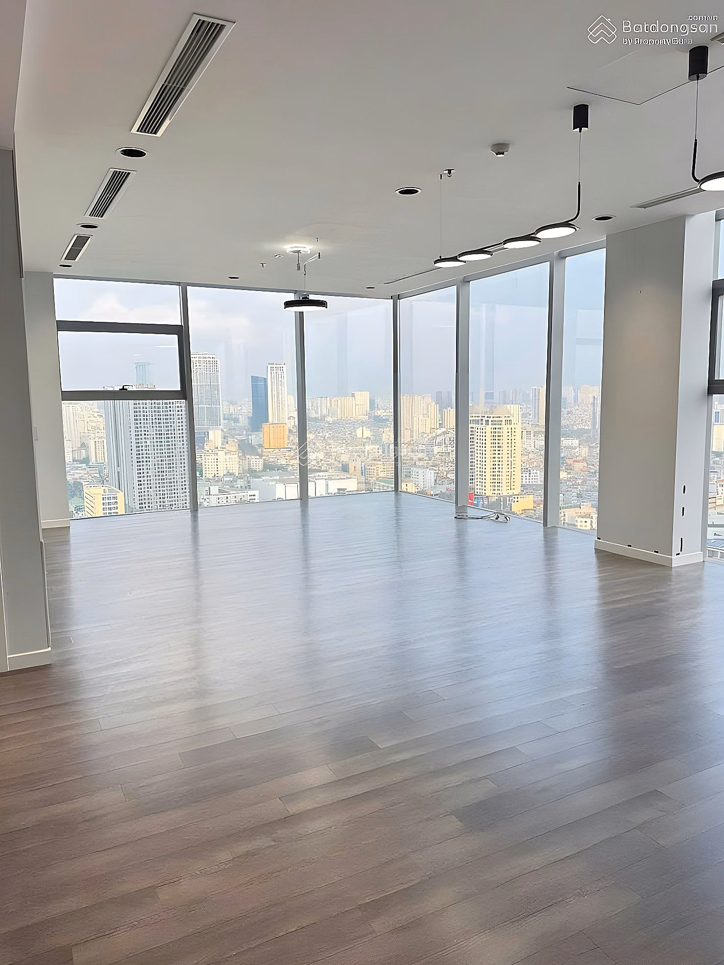 (Super rare) The Nine, I sell a corner apartment with full 360 degree glass, Southeast balcony 106m2, 3 bedrooms, 2 bathrooms, with car slot