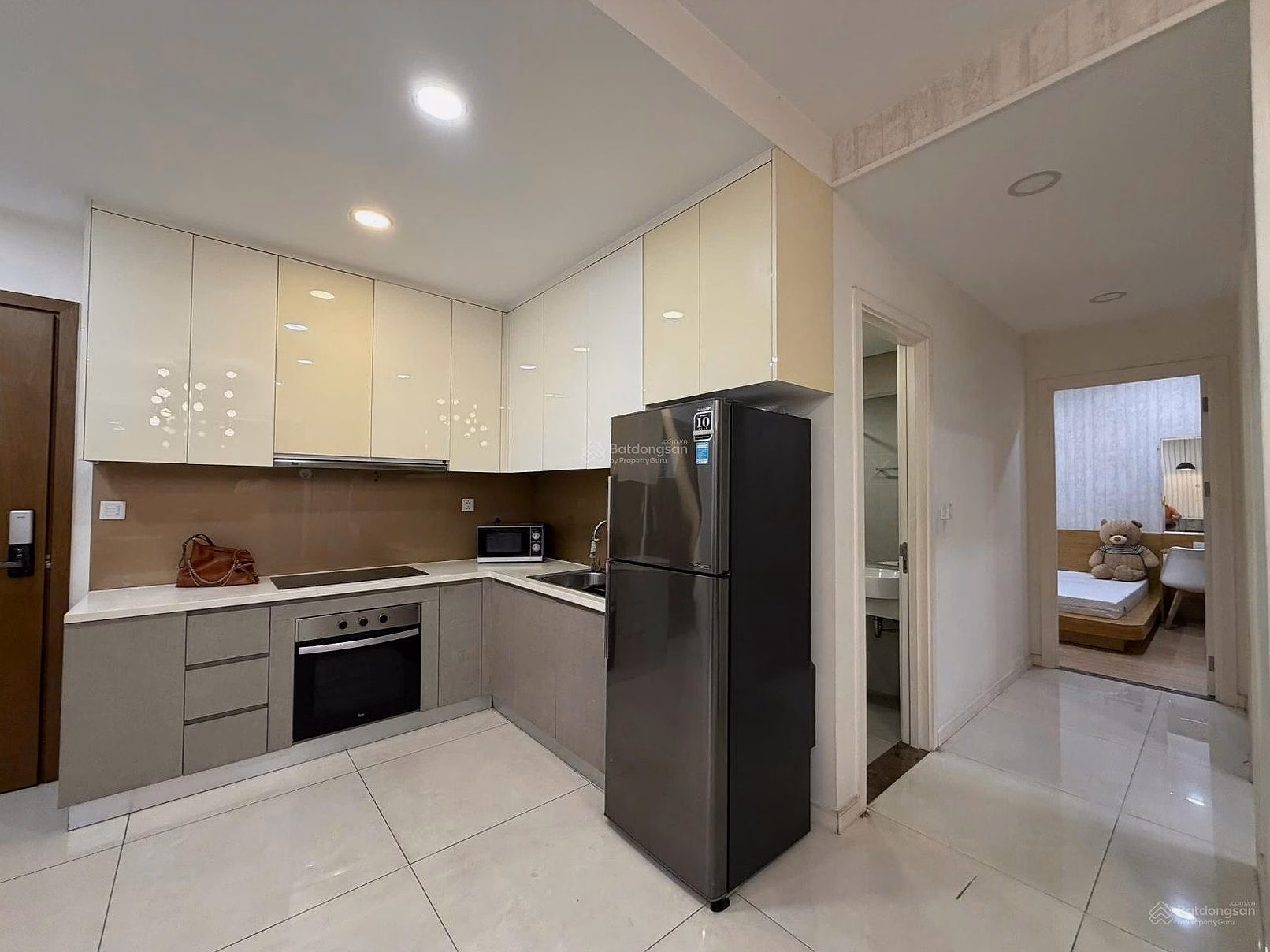 Millennium 2 bedrooms 2 bathrooms 70m2 21 million***