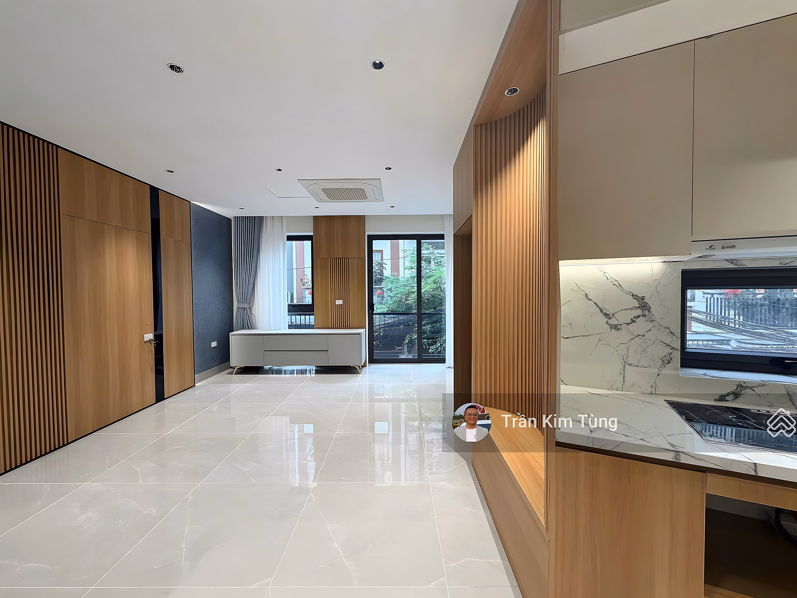 House for sale in Thach Ban - Co Linh, corner lot 50m2 x 6 elevator floors - Car lane leading to the house