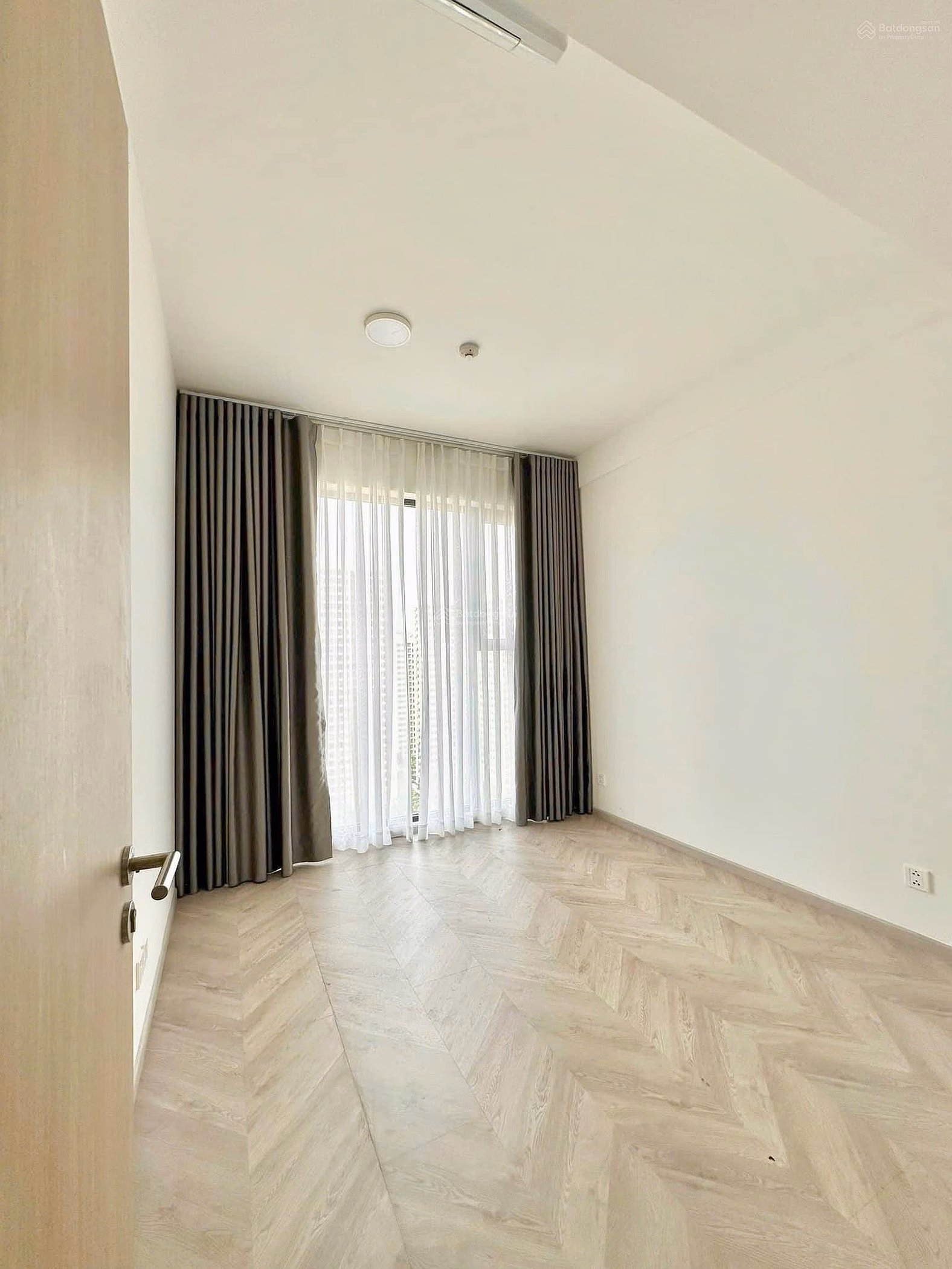 Tower E - 3 bedroom apartment - Lumiere Boulevard, only 6.48 billion all inclusive - new house with Landmark view