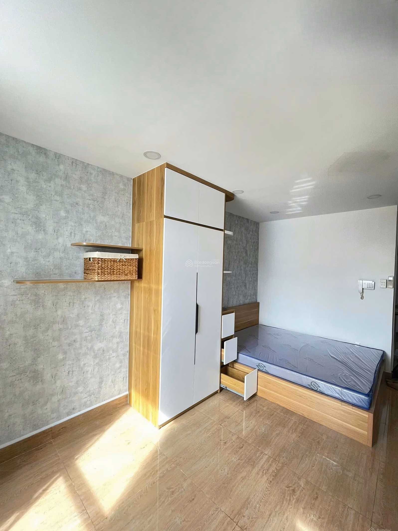 CC Orchard Garden apartment for rent, 28m2, Office, Full NT, Price 10 million/month***