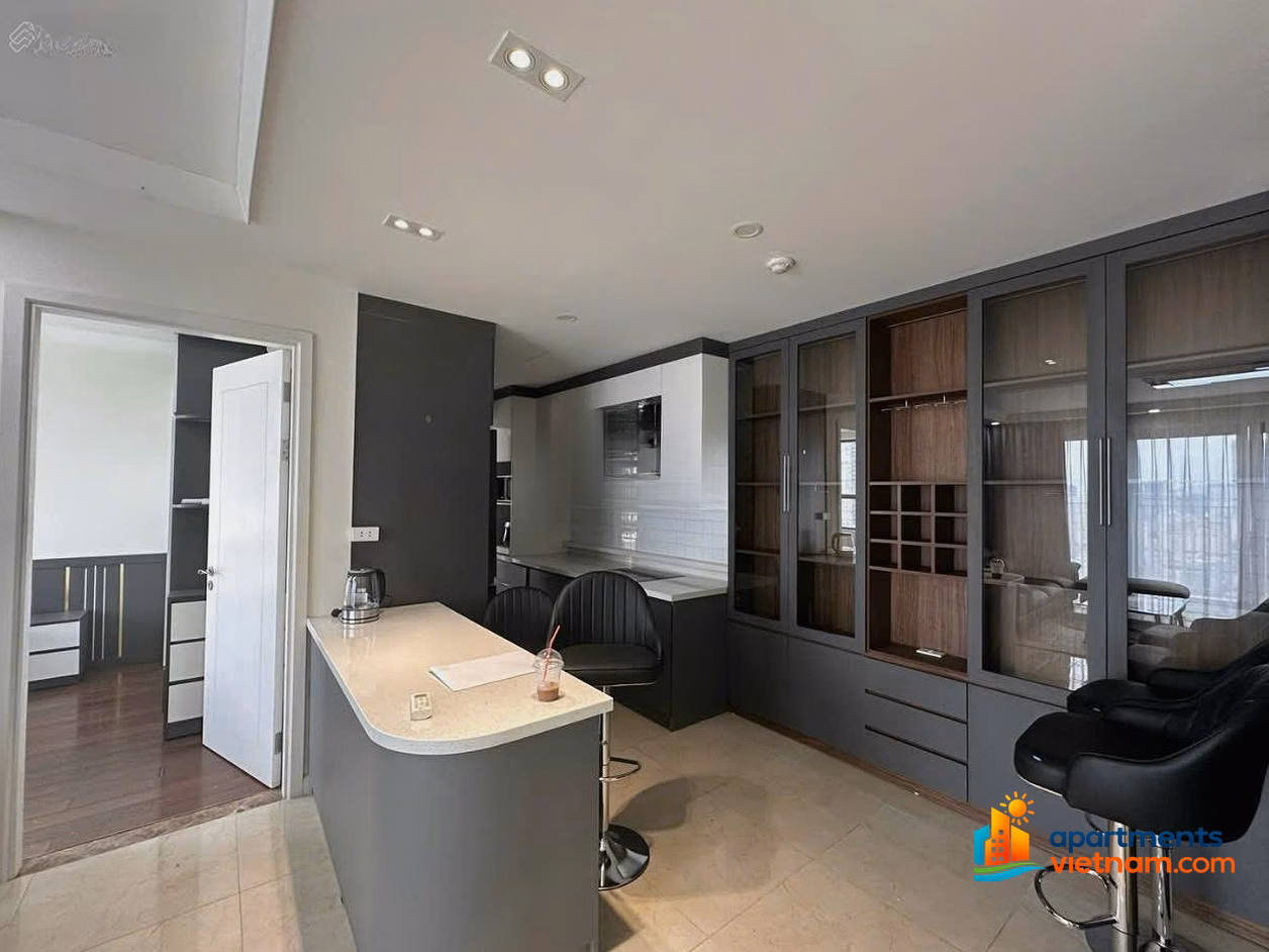 Owner sells super nice apartment at Vinhomes D'Capitale, 120 million/m2, 108m2, 3 bedrooms, 2 bathrooms