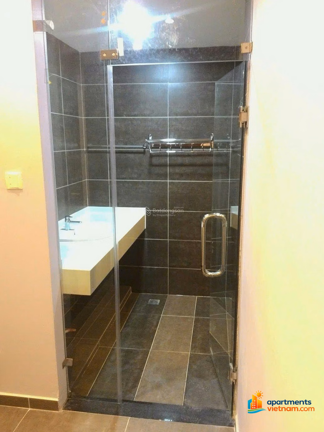 Thang Long Number One apartment for rent 120m2, 3 bedrooms fully furnished, price only 20 million/month