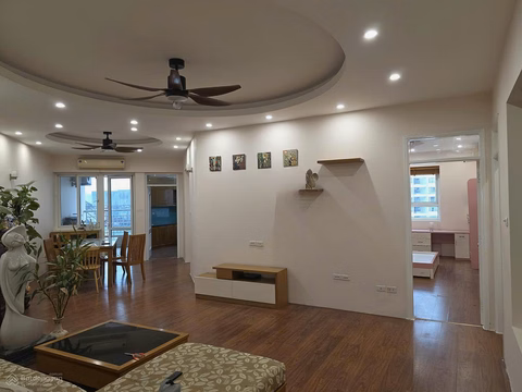 Apartment for rent at 34T Hoang Dao Thuy 155m 3 bedrooms fully furnished 18 million/month 0987 522 ***