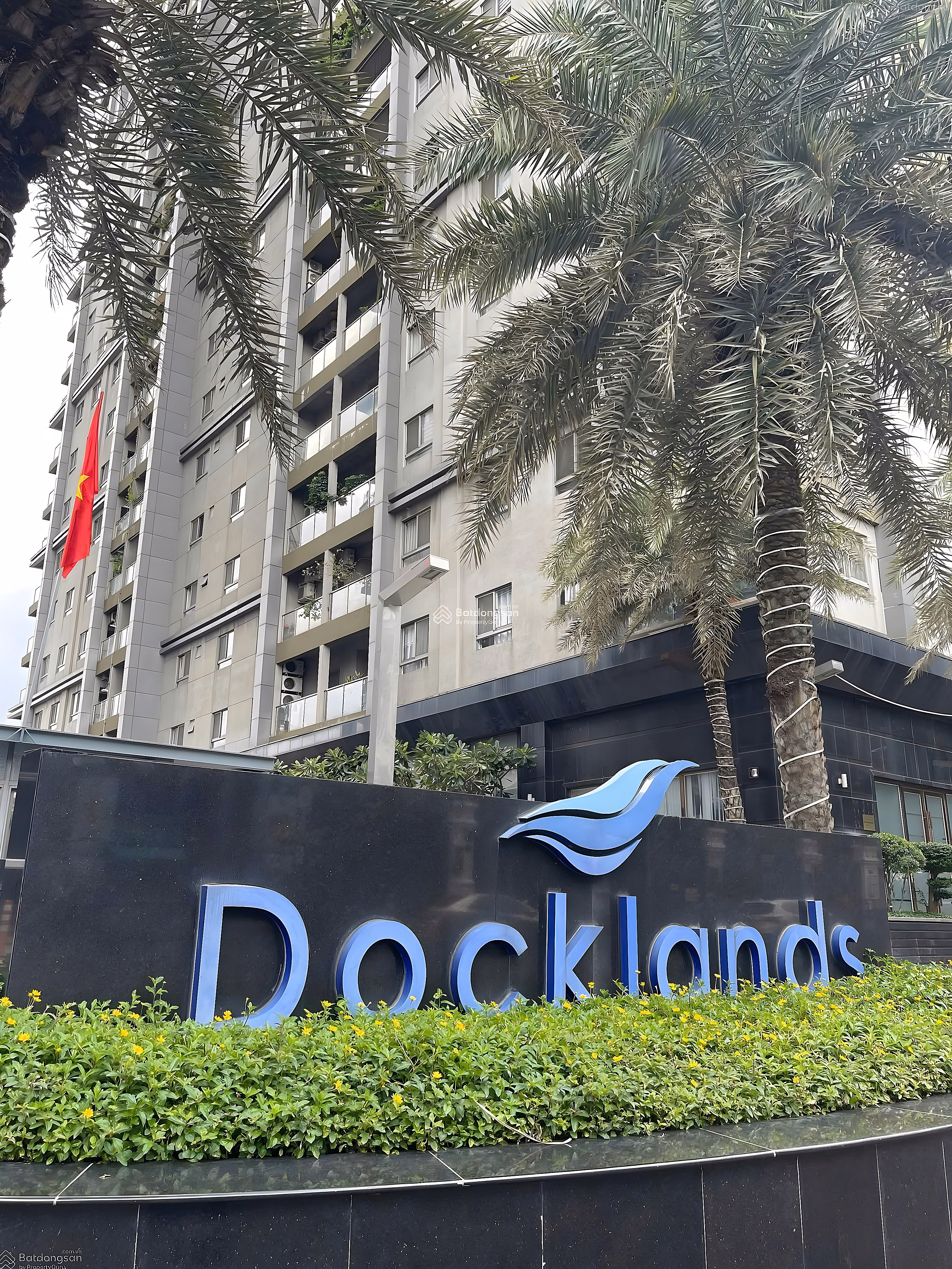 The owner needs to urgently sell a 3-bedroom apartment with Saigon Docklands river view, area 125.5m2, fully furnished, price 6 billion,935