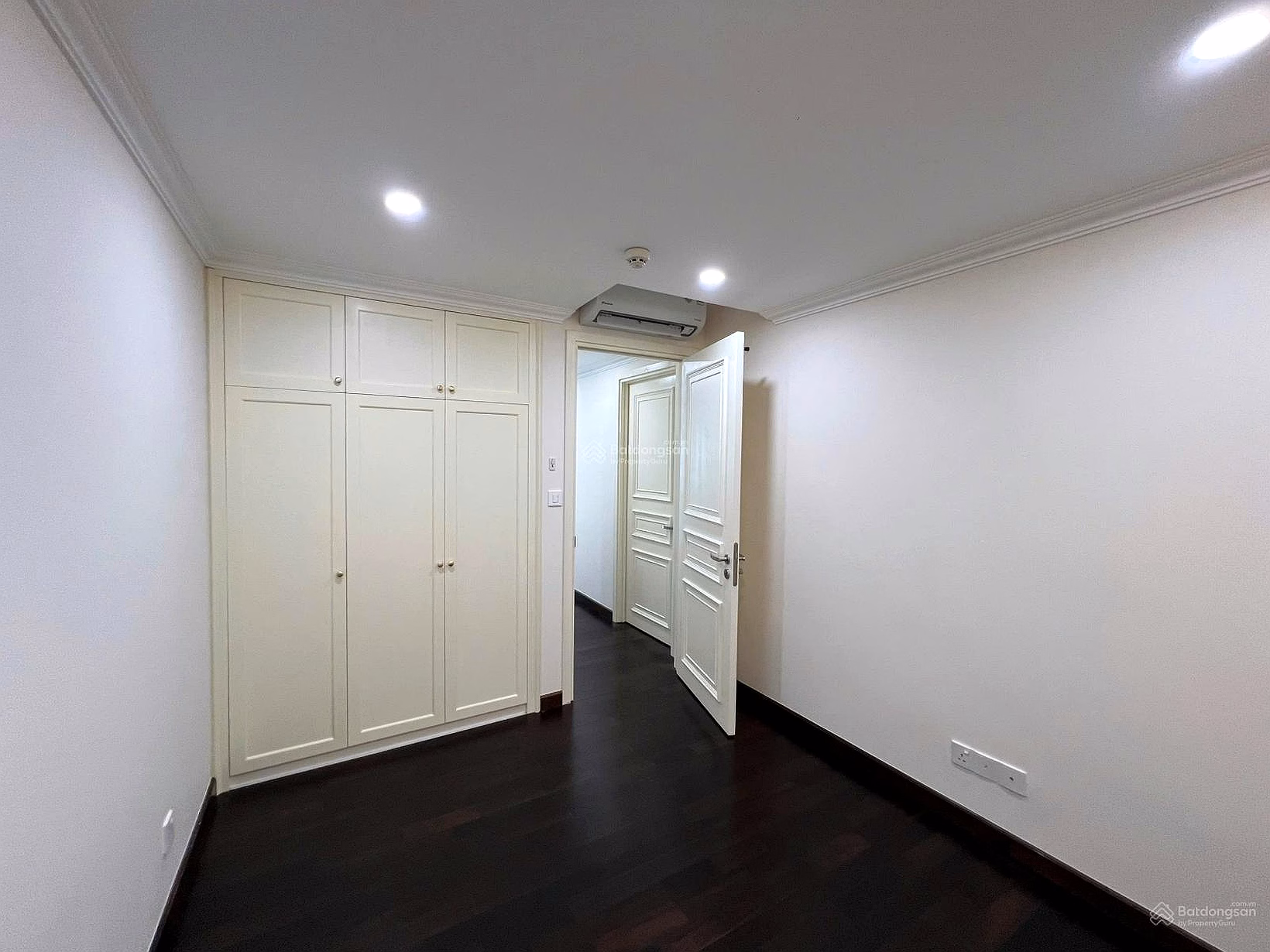 Super vip - the most worth buying duplex apartment today - extremely large area of ​​350m2
