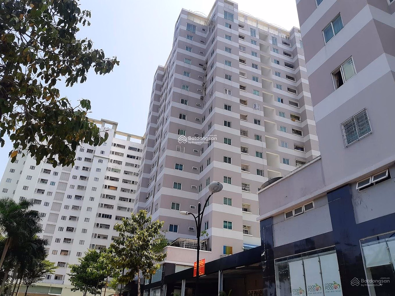 Thai Son apartment (Tan Tao 1) only 5 minutes from Aeon Binh Tan - pink book available - extremely wide area 153m2 (3 bedrooms, 4 bathrooms)