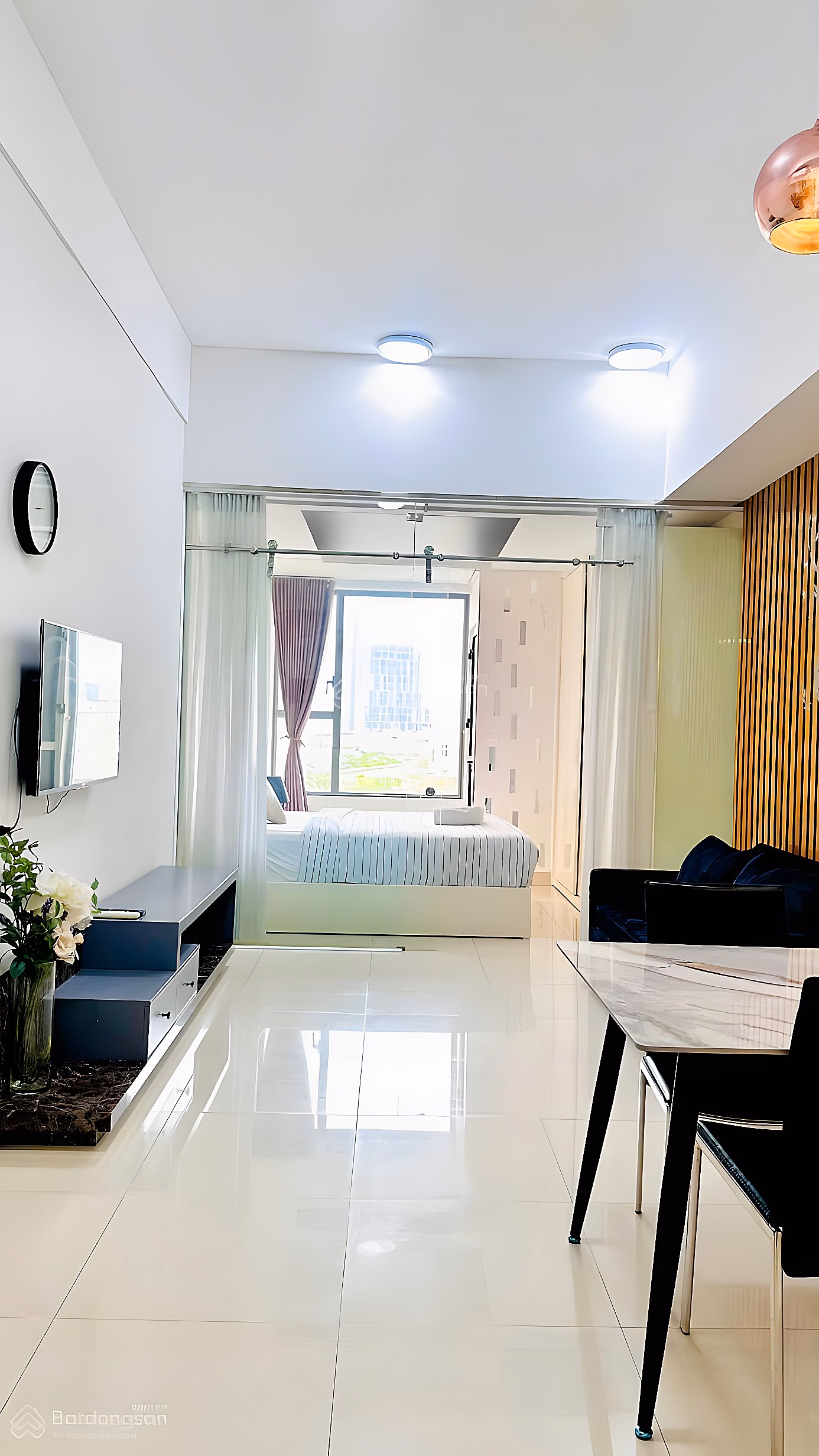Selling OT River Gate at a good price of 4 billion. There is a private bedroom with full furniture of 38m2***