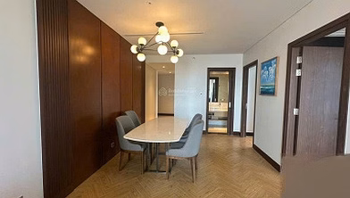 I need to rent a 5* 1 bedroom apartment in Da Nang Wyndham with sea view 68 m2 for 30 million/month***